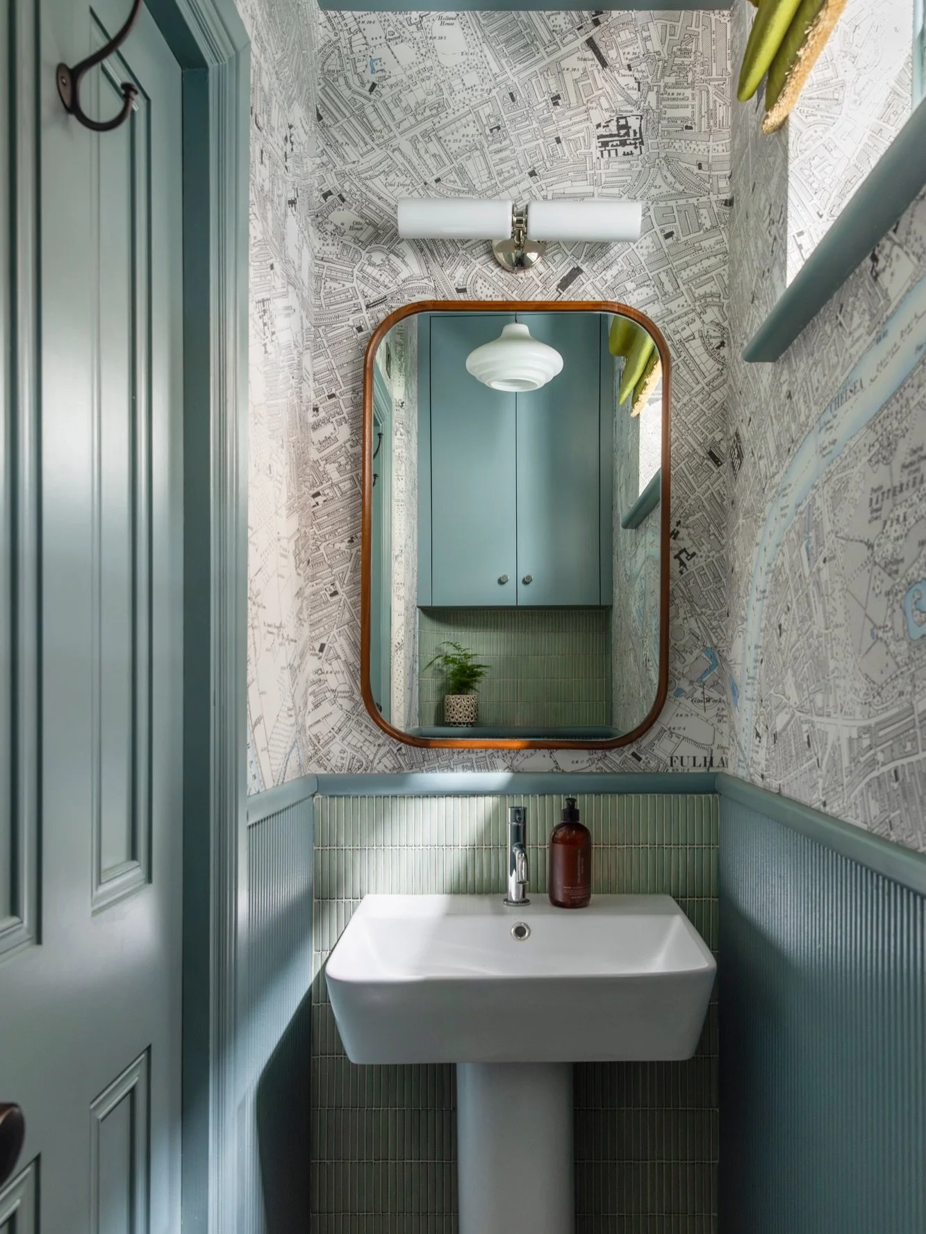 A little bit of history in our Chiswick project&hellip;

We wrapped the walls of the cloakroom loo with an old Ordnance Survey map of the local area - complete with Chiswick House &amp; Gardens (where our clients were married) and their current home 