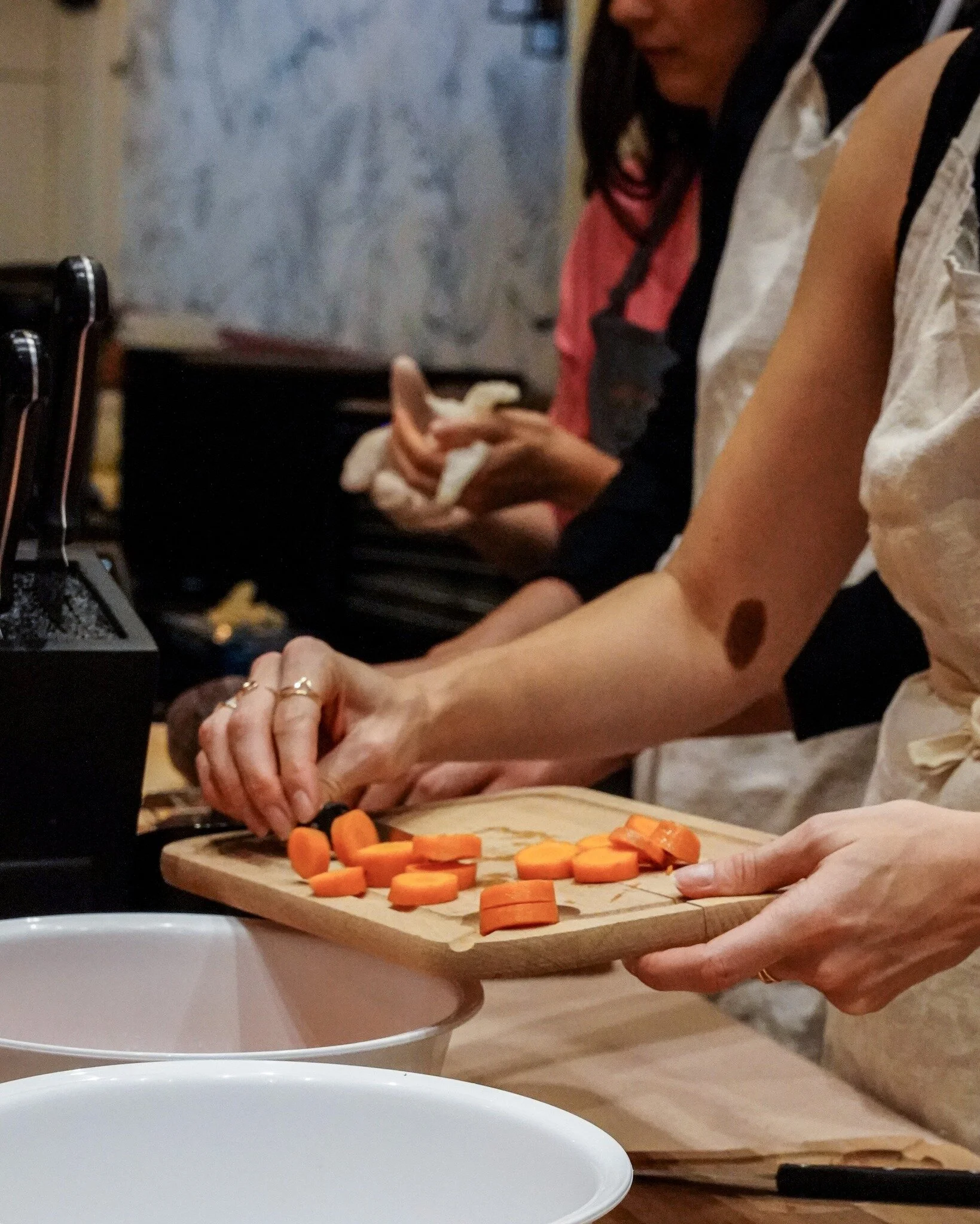 🌱✨👩&zwj;🍳 Prochains ateliers &agrave; ne pas manquer ! 👨&zwj;🍳✨🌱

Notre atelier "La P&acirc;tisserie crue" d'aujourd'hui est complet, mais de nouvelles dates sont disponibles ! Consultez notre bio pour d&eacute;couvrir notre calendrie