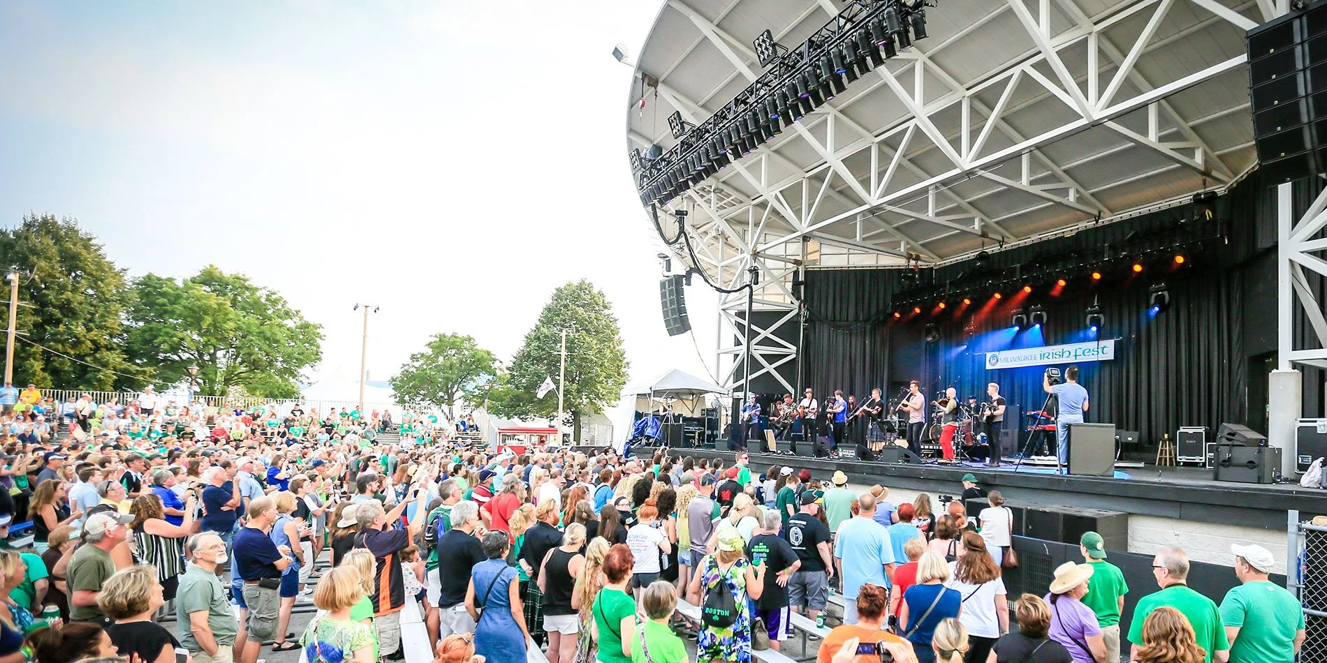 IrishFestCrowd.jpg