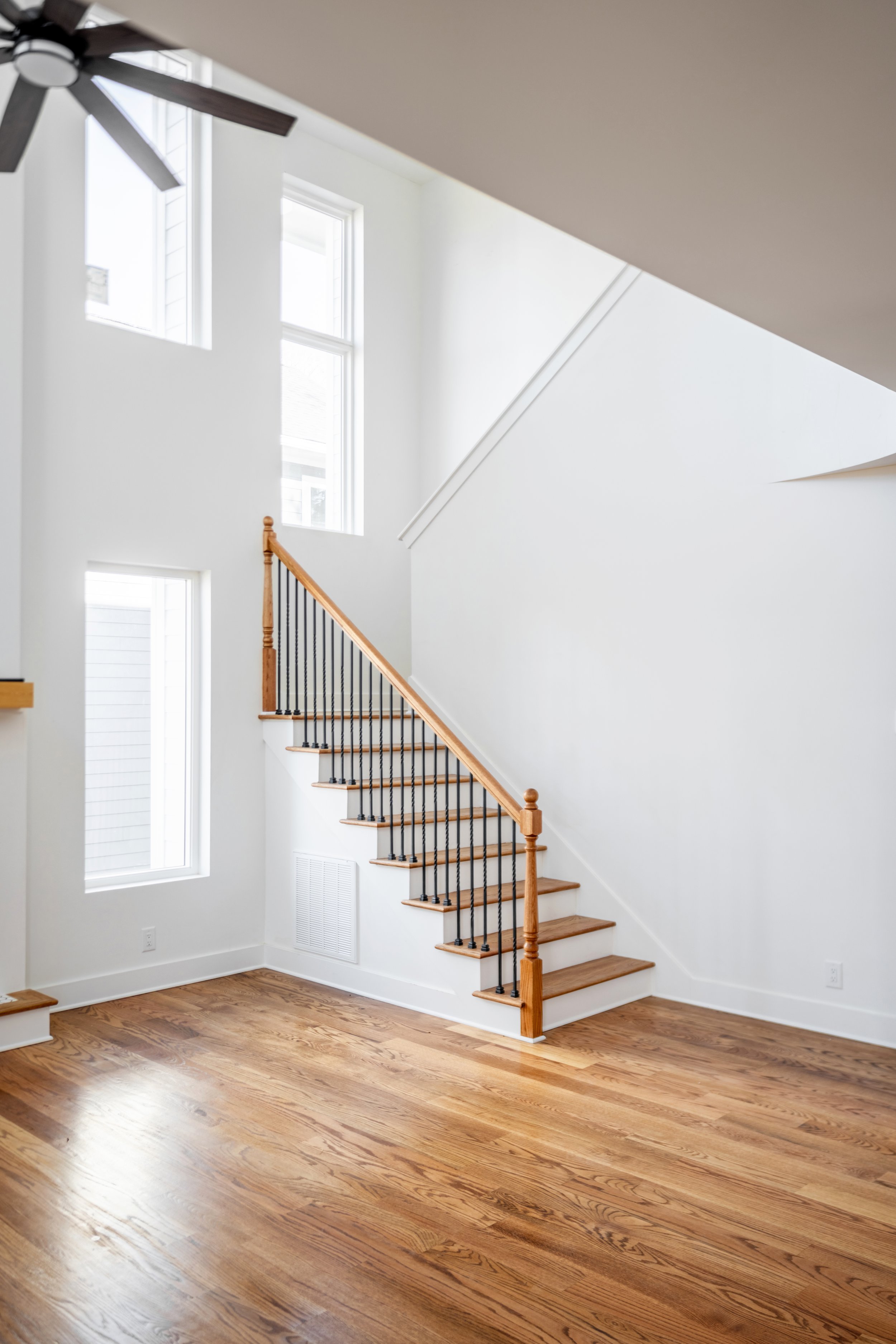 2401-stivers-st-staircase-nashville