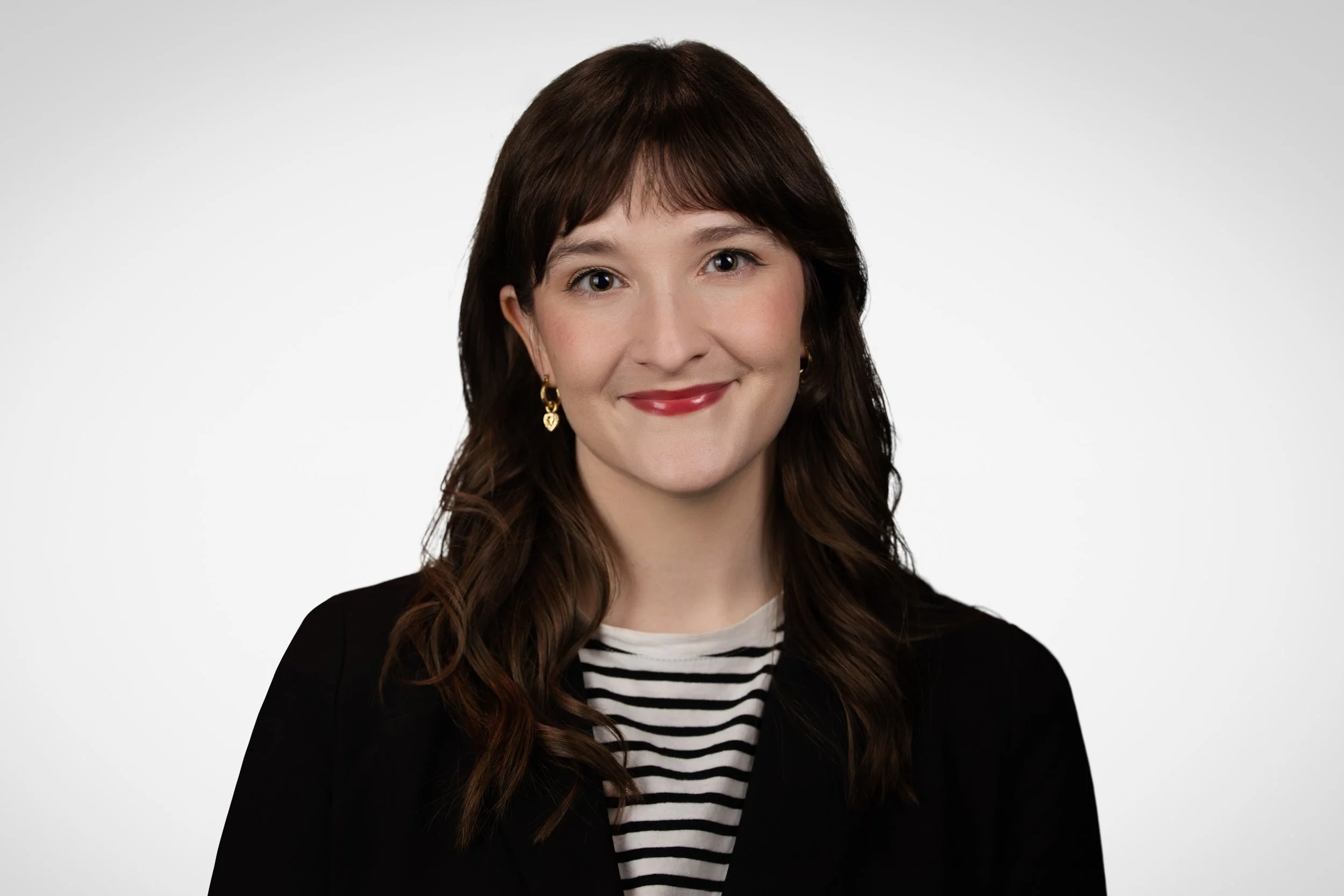 Do you need a headshot to match your company brand?

At Wahine Photography we can match any background or style to maintain your company branding and style. 

Schedule your headshot today by visiting our website WahinePhotography.com
________________