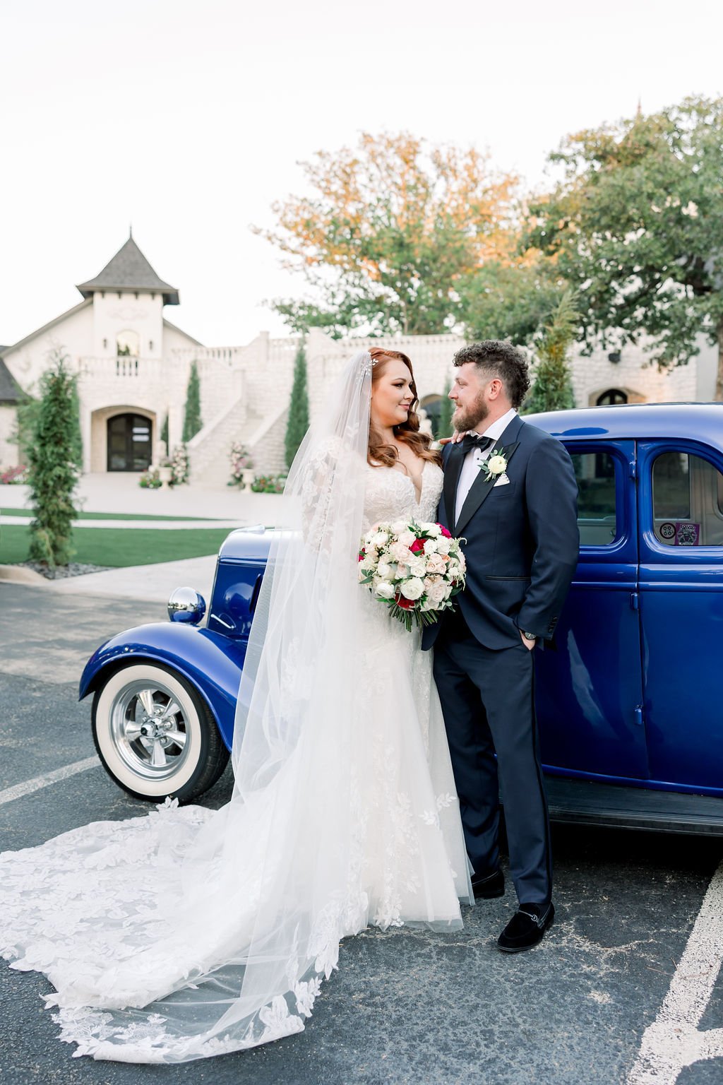 🥂🥂Cheers to Mandie and Steven! Their wedding was nothing short of a fairytale spectacle!
ㅤ
Caterer: @wendykrispincatering
Photographer@christarobeyphotography
Videographer: @bay_productions
DJ: @toastentertainment
Cake: @simplybattercakesofig
Plann