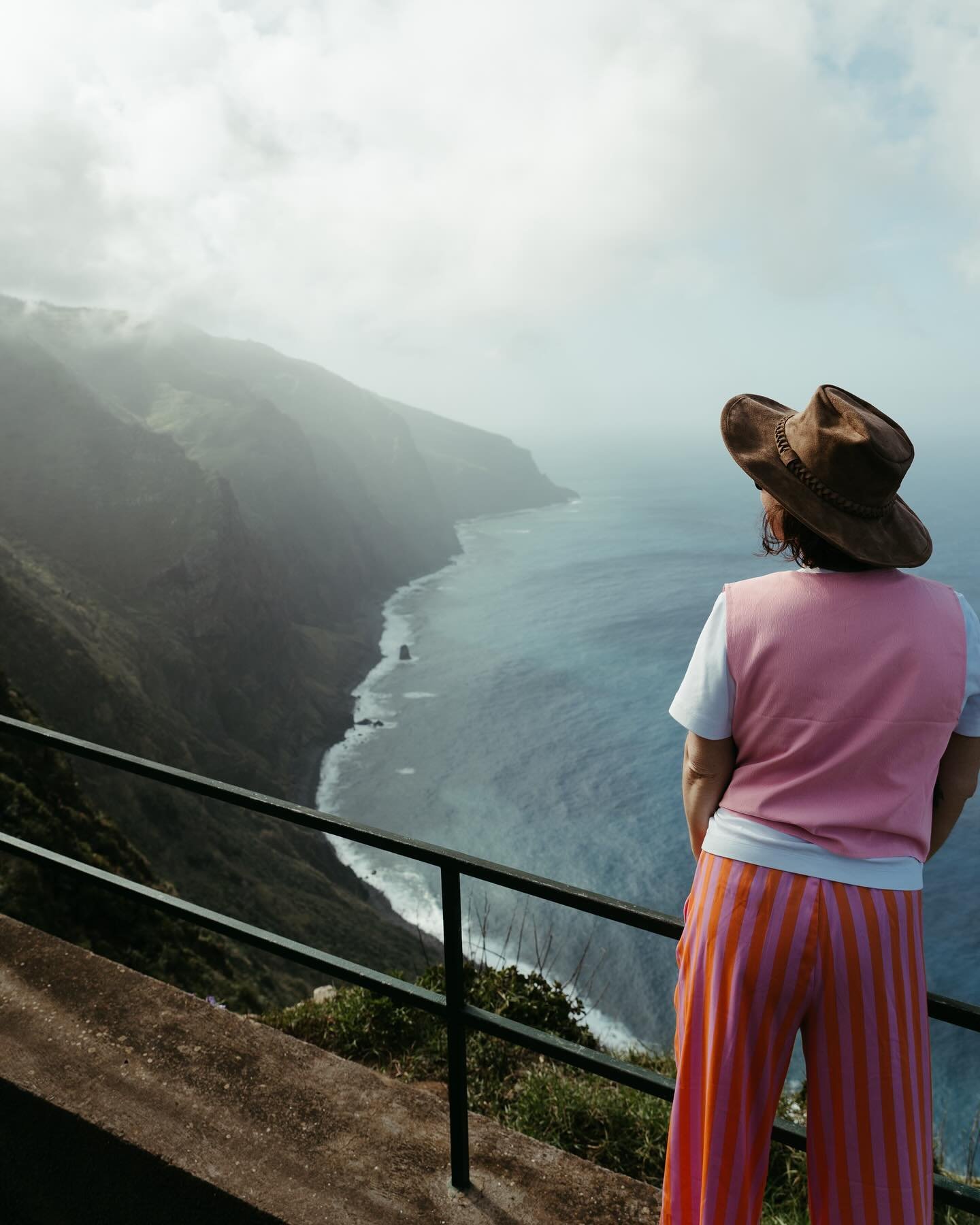 Our first time in Madeira and I totally get what the whole &lsquo;European Hawaii&rsquo; buzz is all about!! 🌸
Photo 1-2: Miradouro do Fio 
Photo 3-8: Porto Moniz 
Can&rsquo;t wait to show you more! 
#madeira #madeiraisland #madeiraportugal