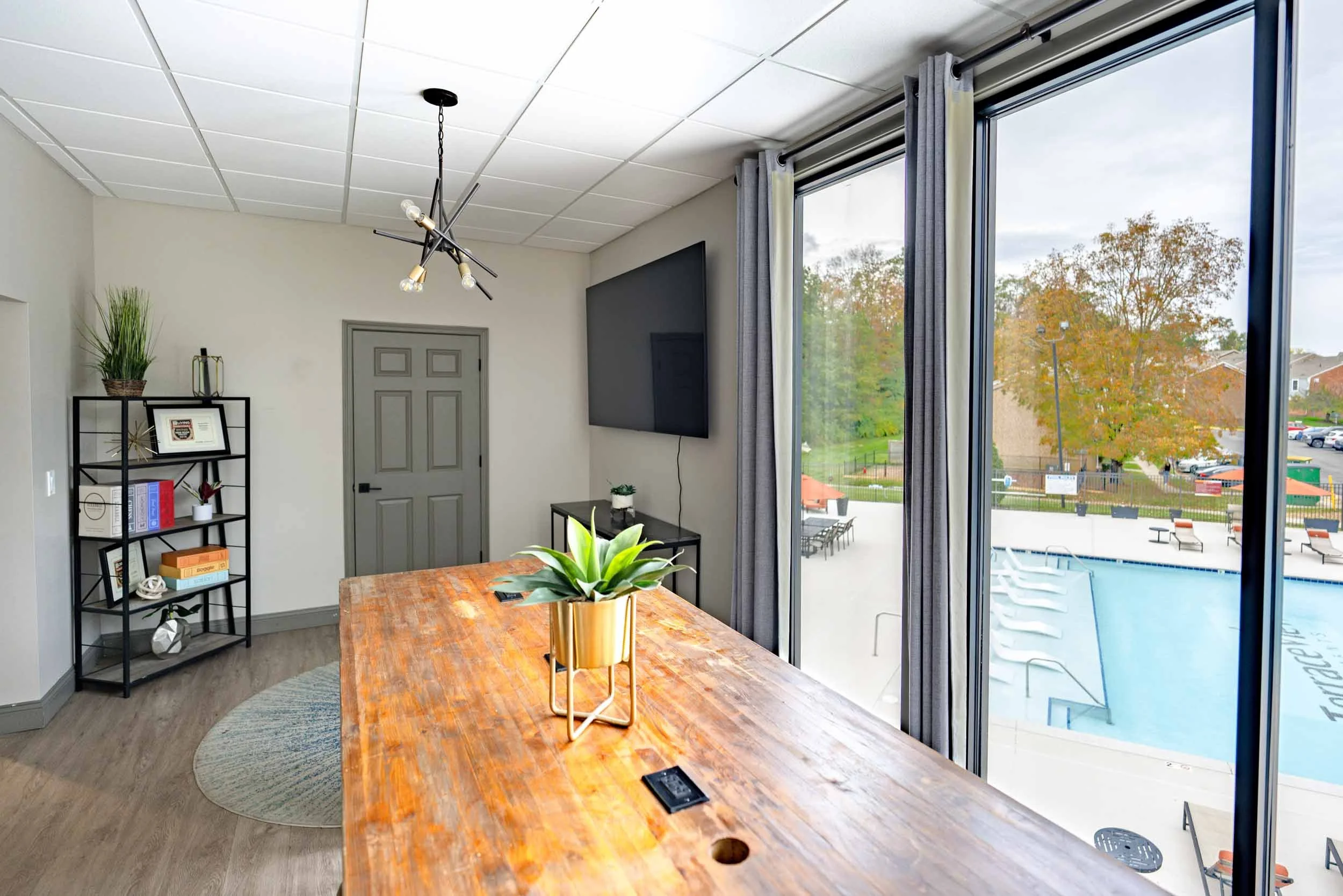 Terrace View | Off-Campus Apartments in Blacksburg, VA | Study Room