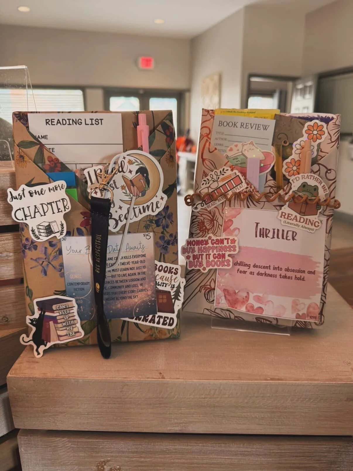 Blind Date with a Book is officially here!📚💌 come by the Terrace View Clubhouse today from 3 PM to 5 PM and find your perfect match! 

#blinddatewithabook #perfectmatch #onlyhere