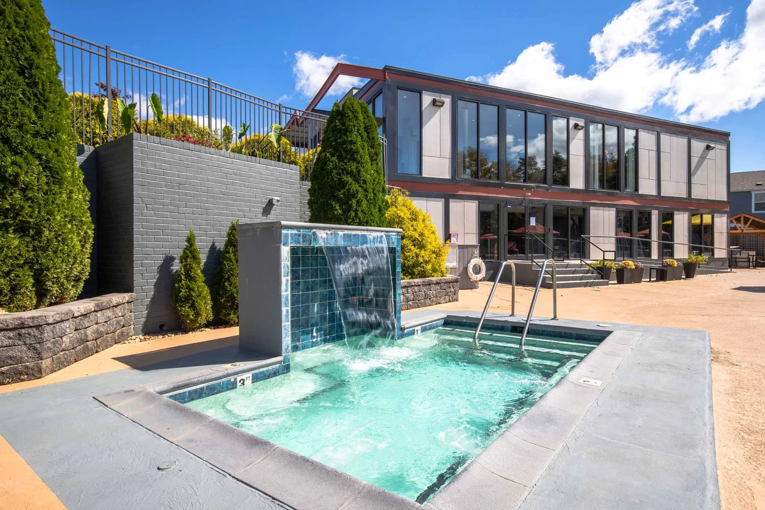 Photos Blacksburg Apartments near VA Tech — Terrace View