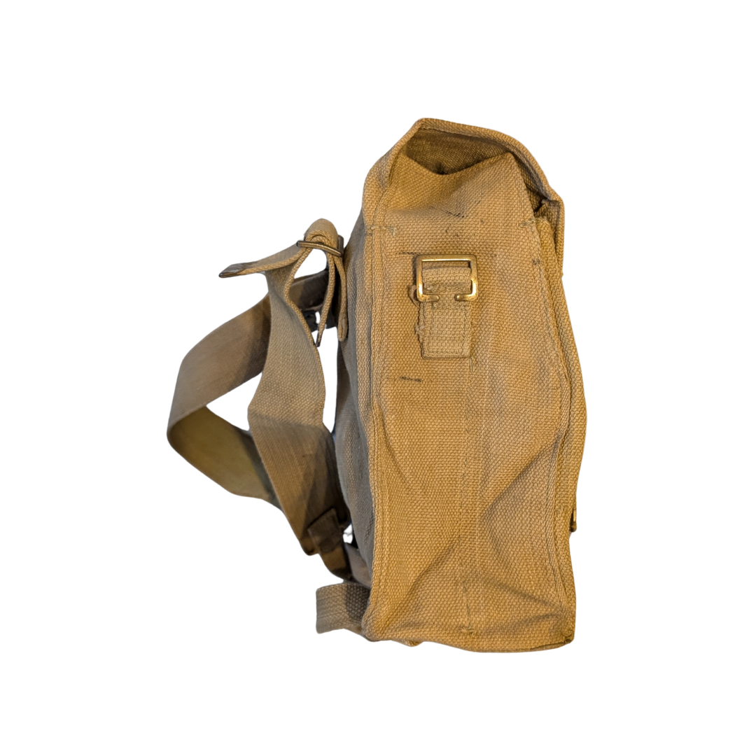 WWII British 1937 Pattern Small Pack 3.png
