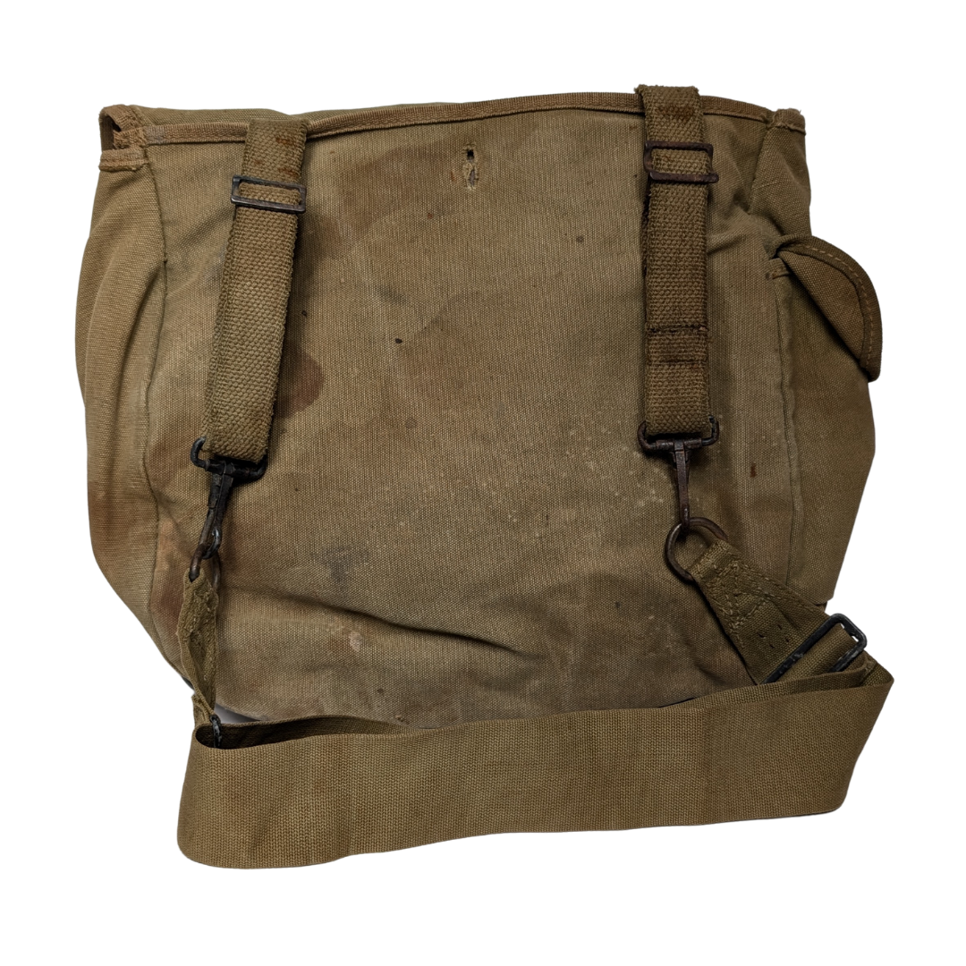 M1936 Musette Bag 1.png
