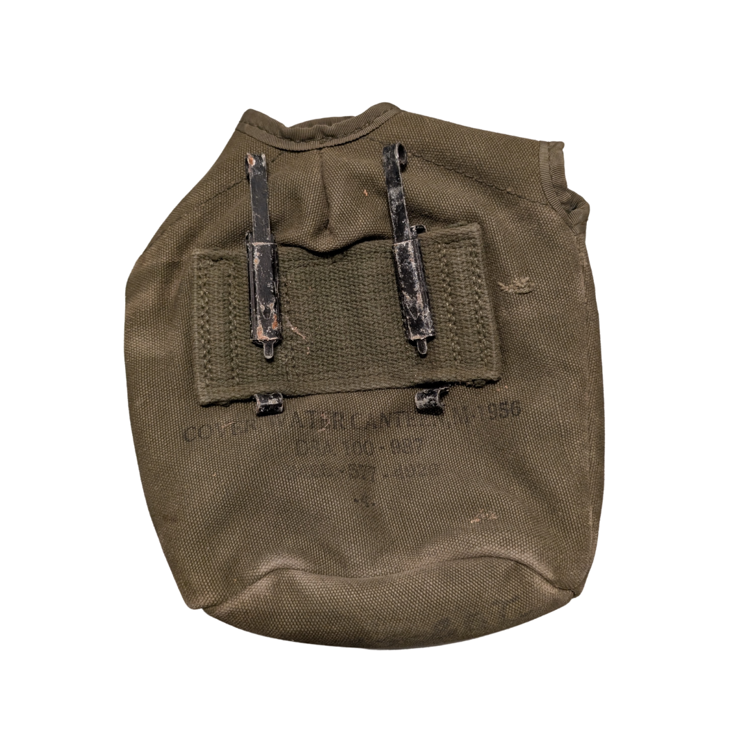 M1956 Canteen Pouch 1.png