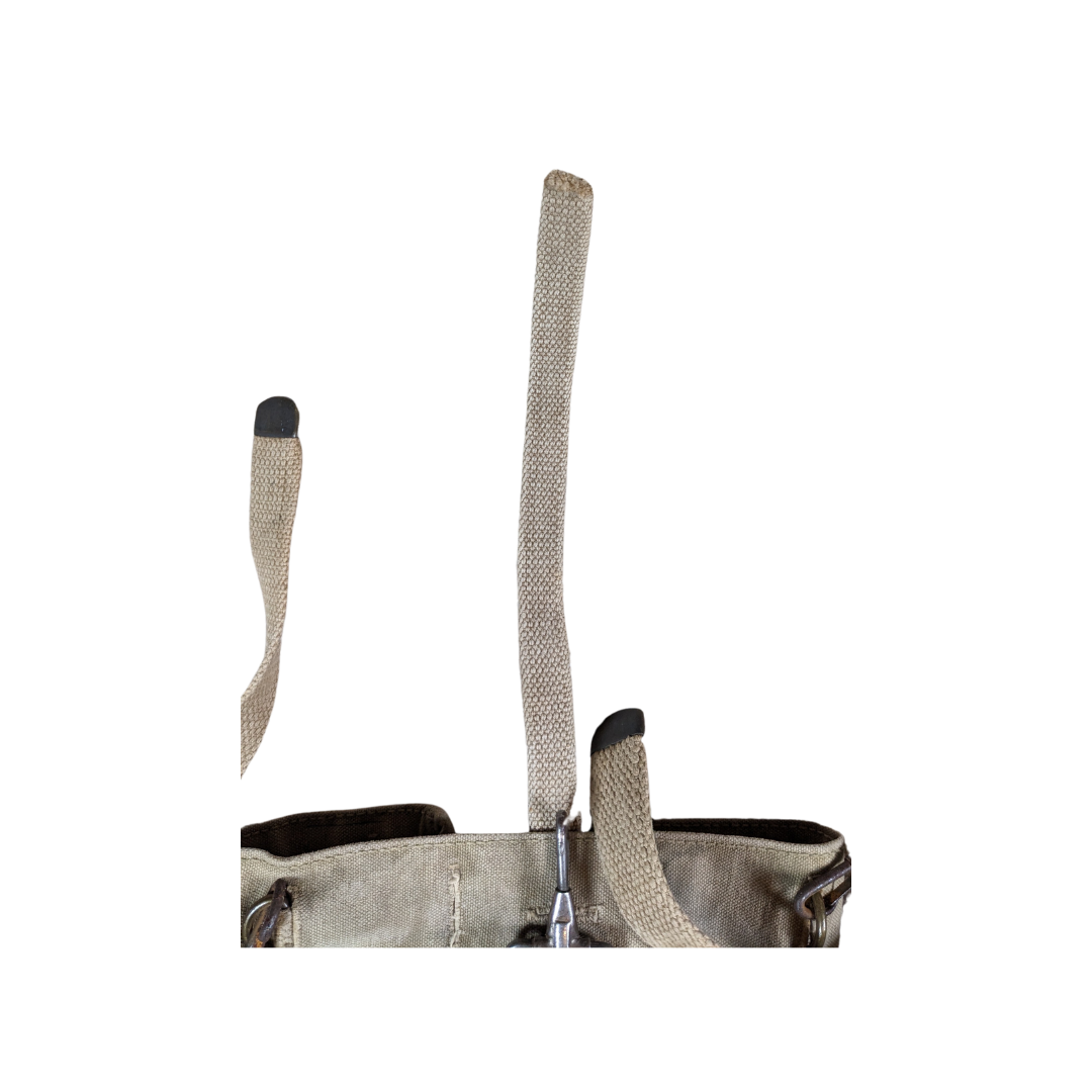 M1910 Haversack Tail Clip.png