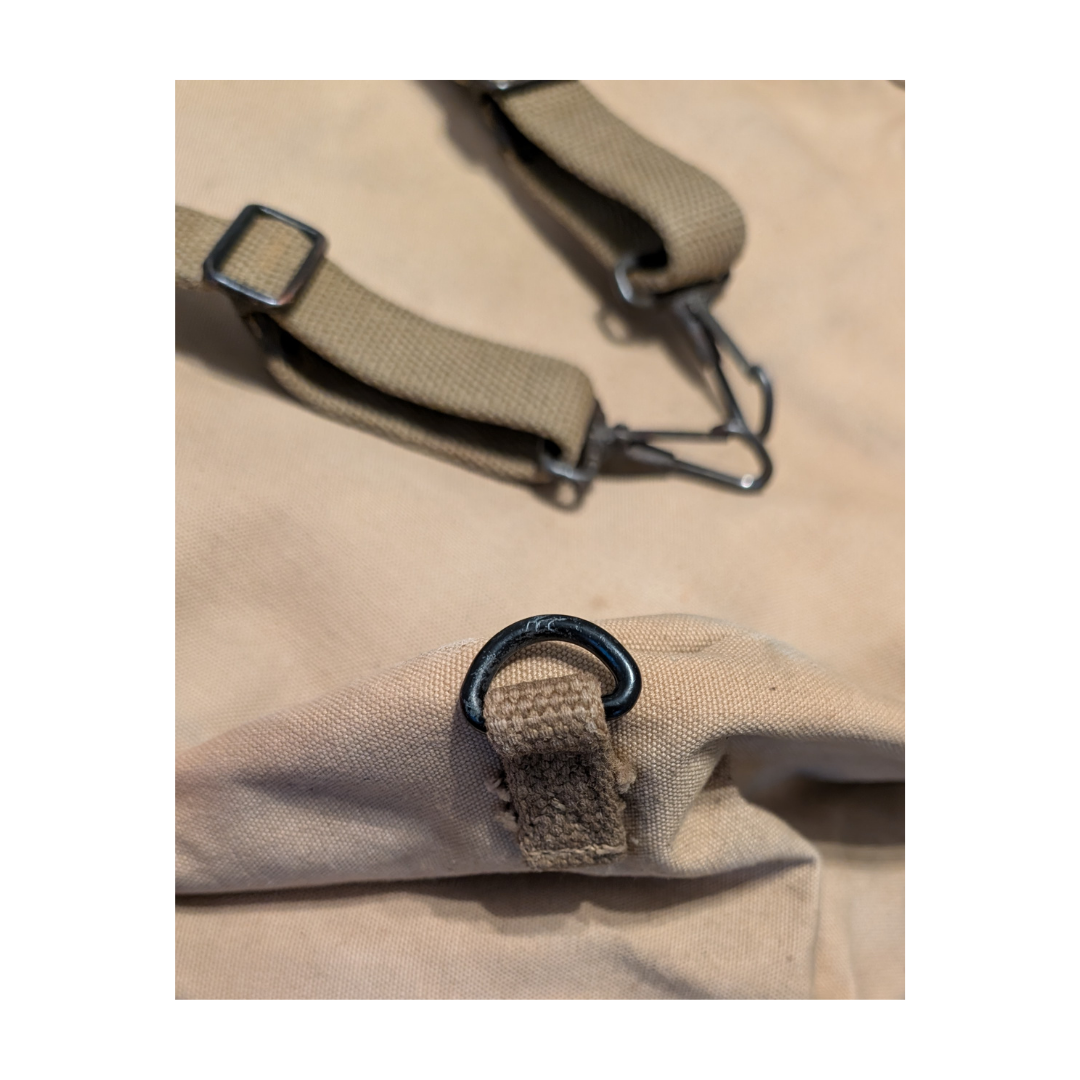 WWII M1936 Musette Bag 7.png