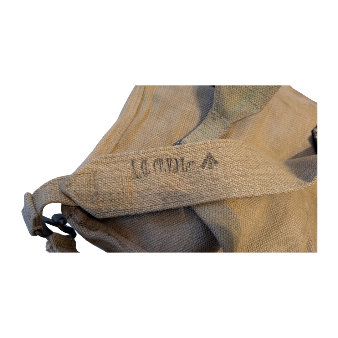WWII British 1937 Pattern Small Pack 8.png