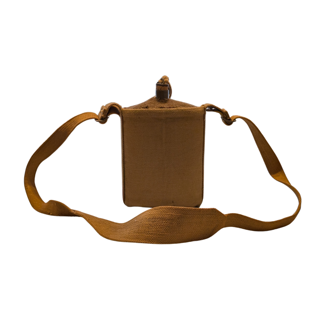 British 1937 Pattern Canteen.png