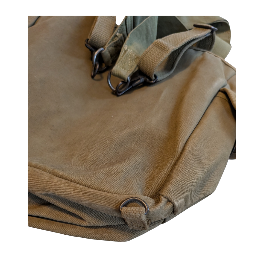 M1936 Musette Bag 10.png
