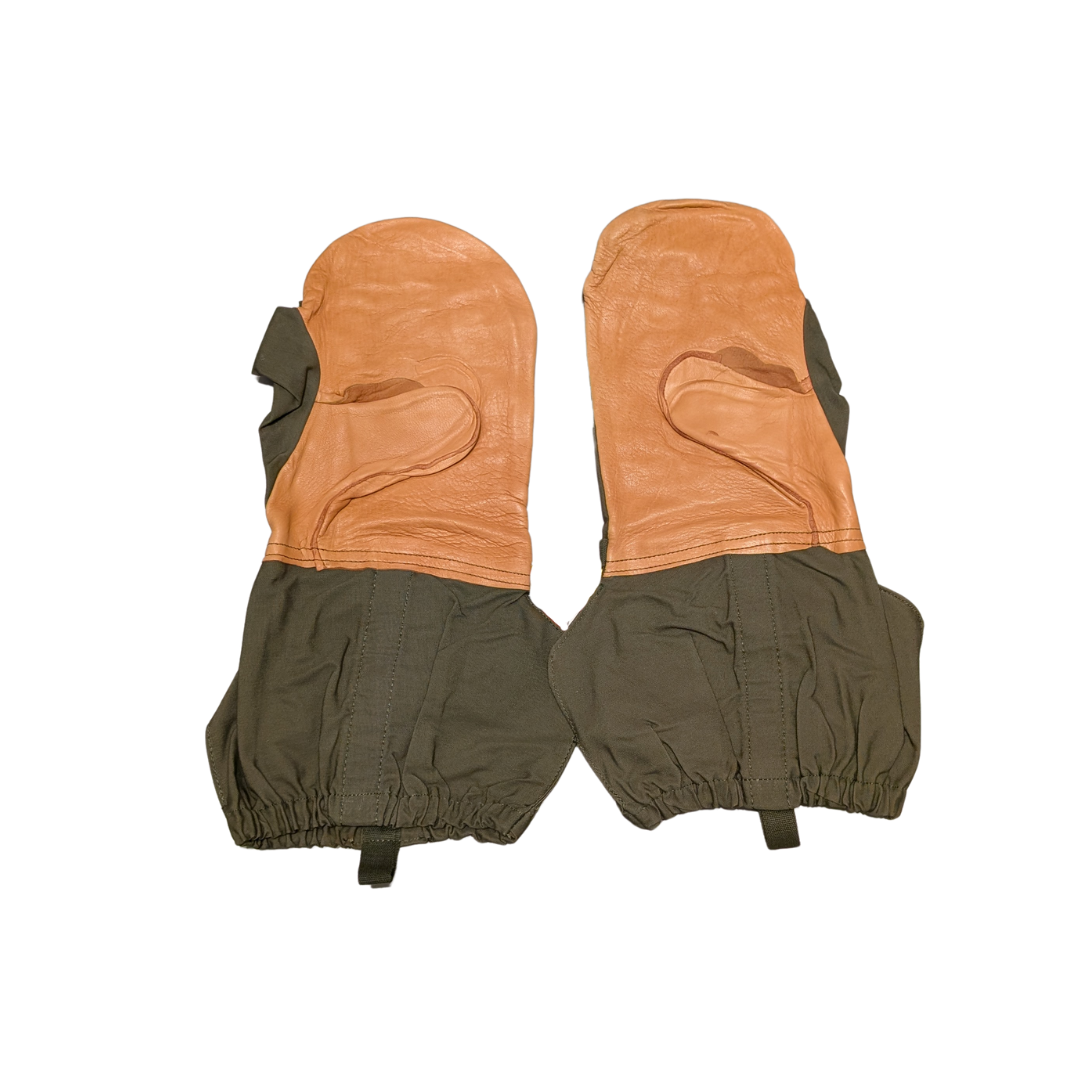 M1951 Trigger Mitten.png