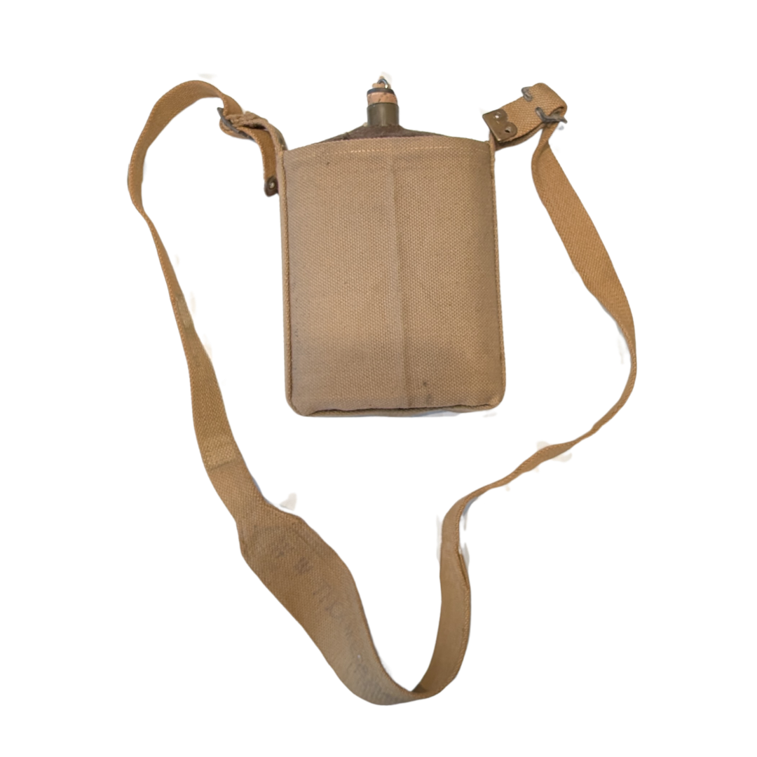 British 1937 Pattern Canteen 2.png
