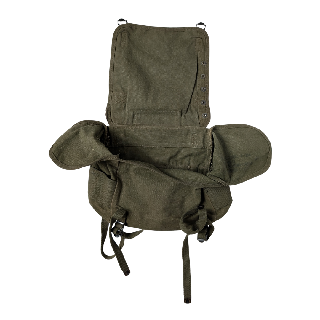 M1956 Buttpack 2.png