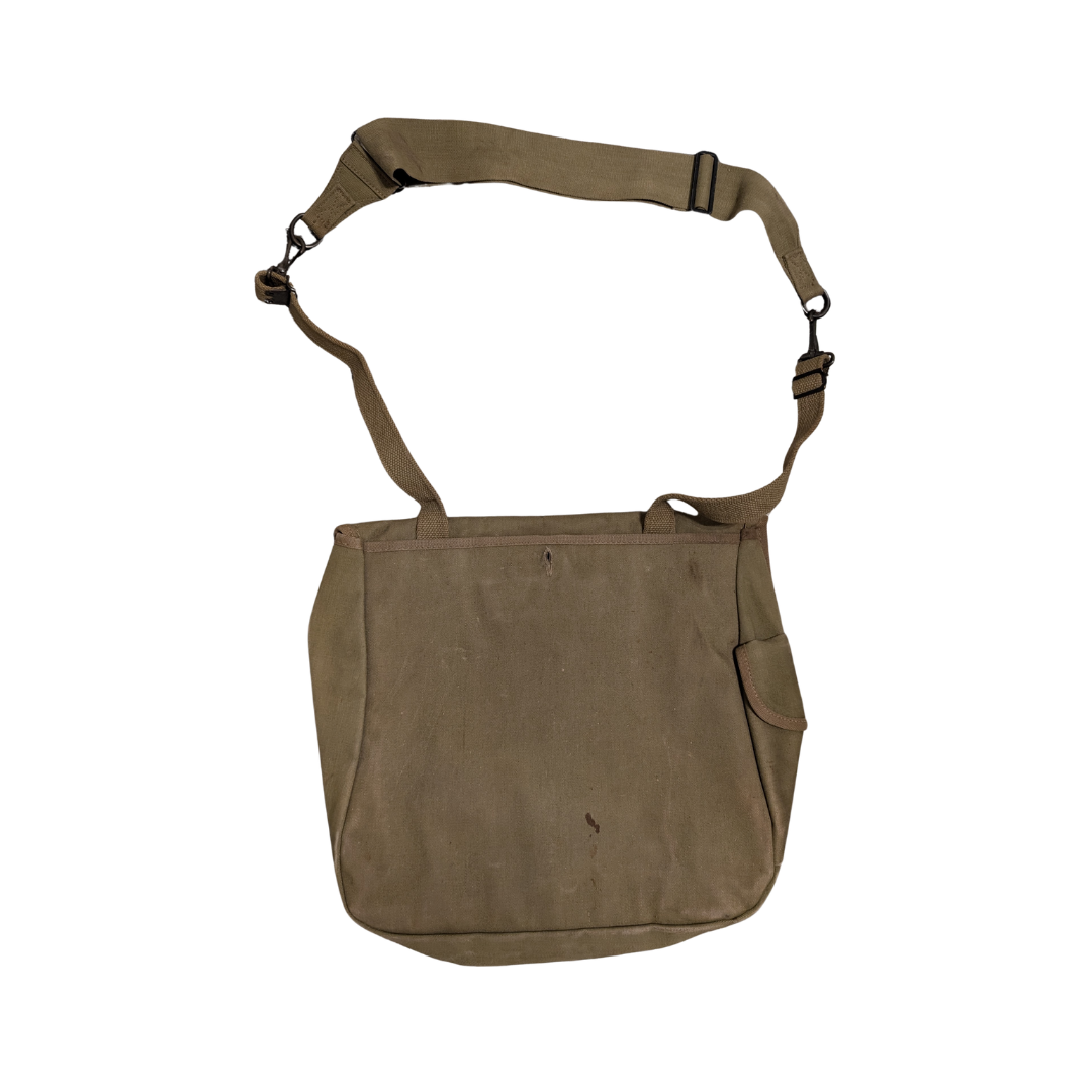 WWII M1936 Musette Bag 1.png
