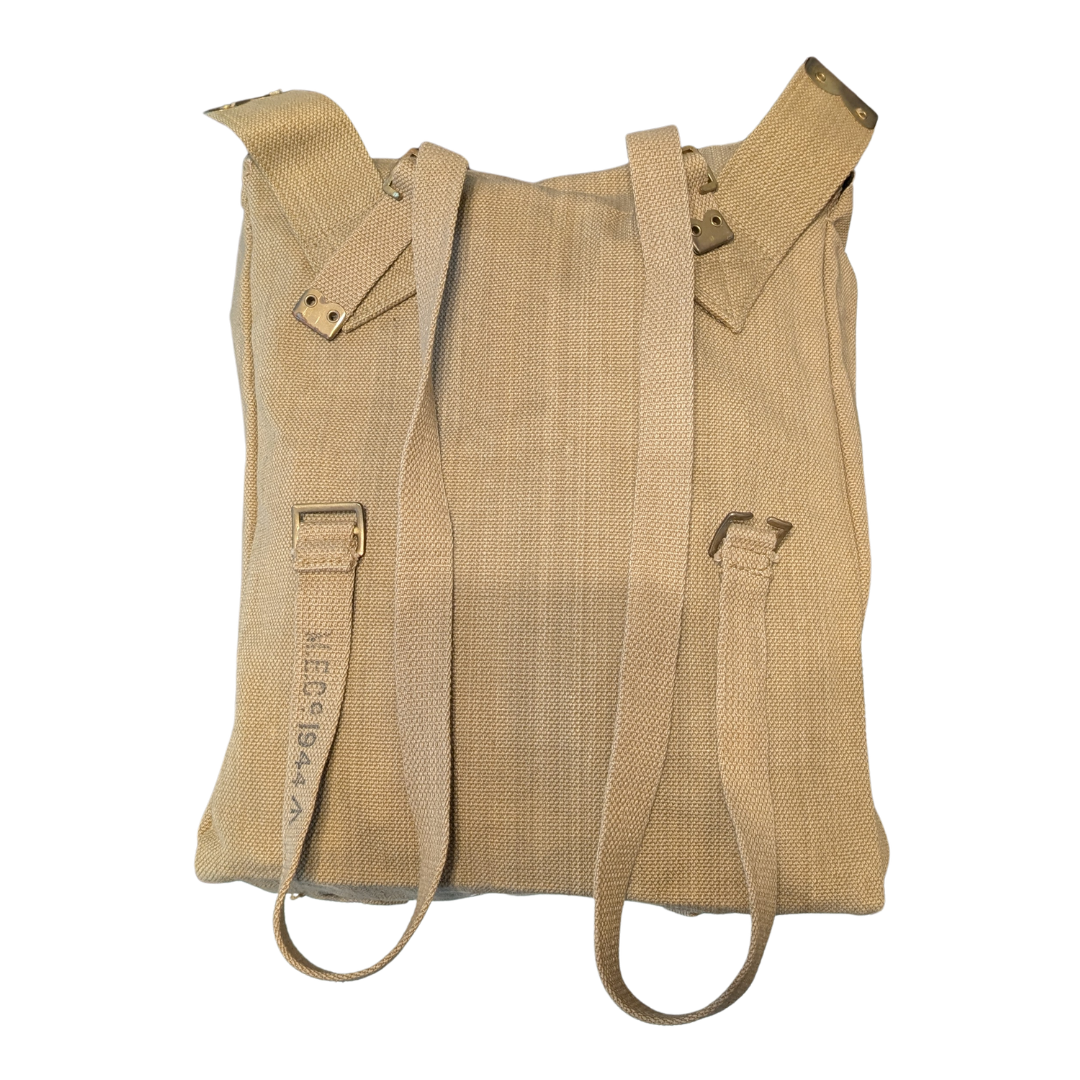 British 1937 Pattern Large Pack 1.png