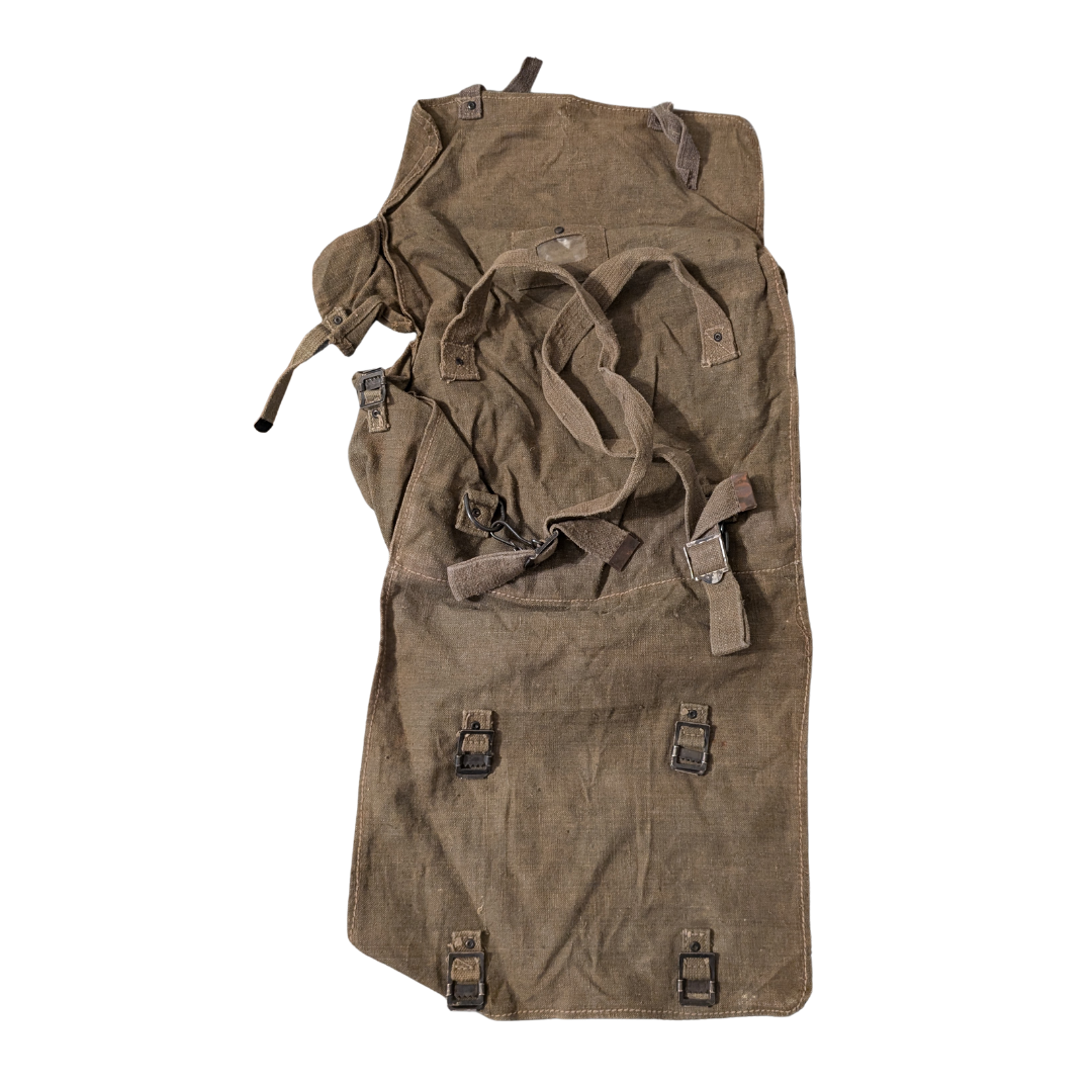 Italian Military Haversack 3.png