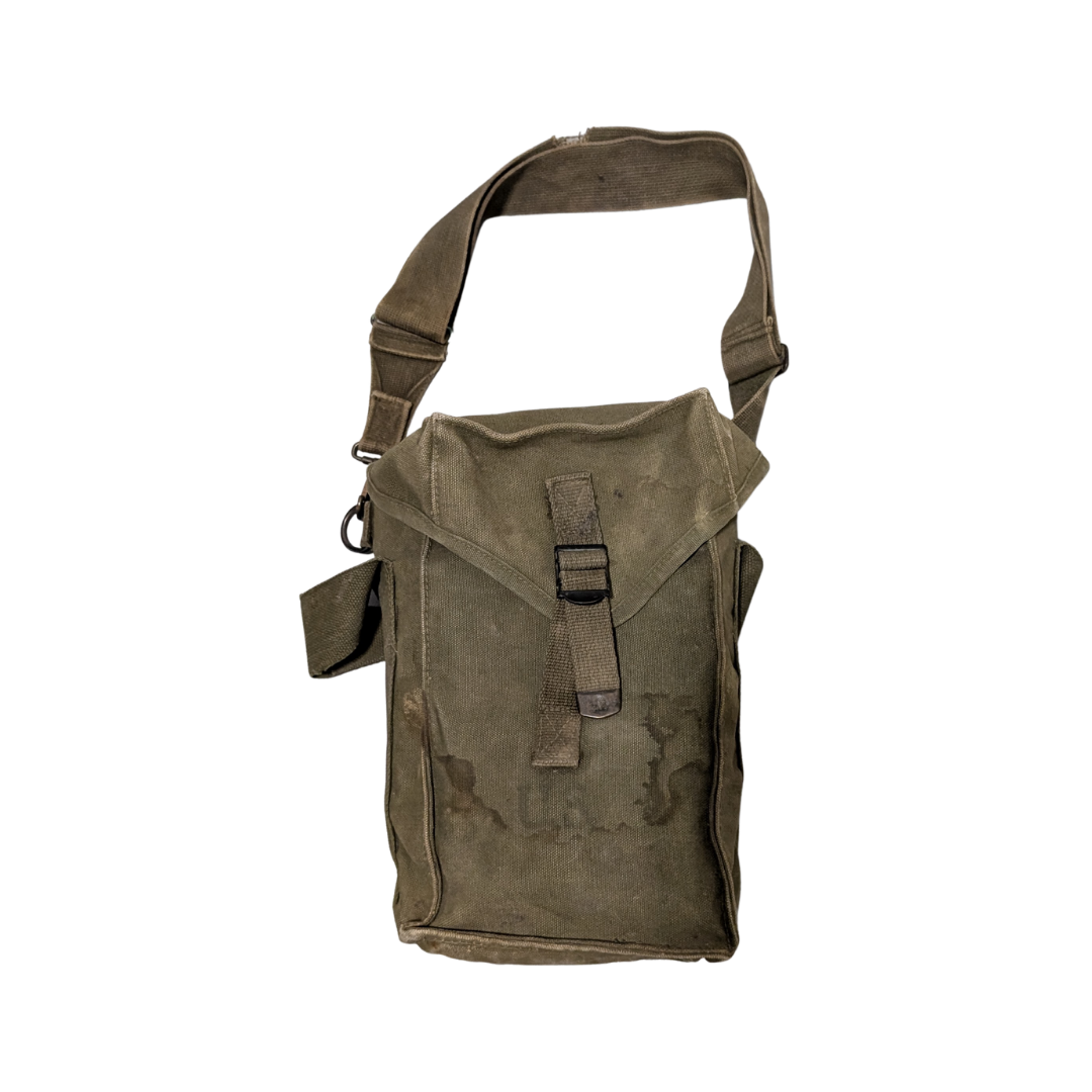 Original U.S. Korean War 1951 Ammo Bag.png