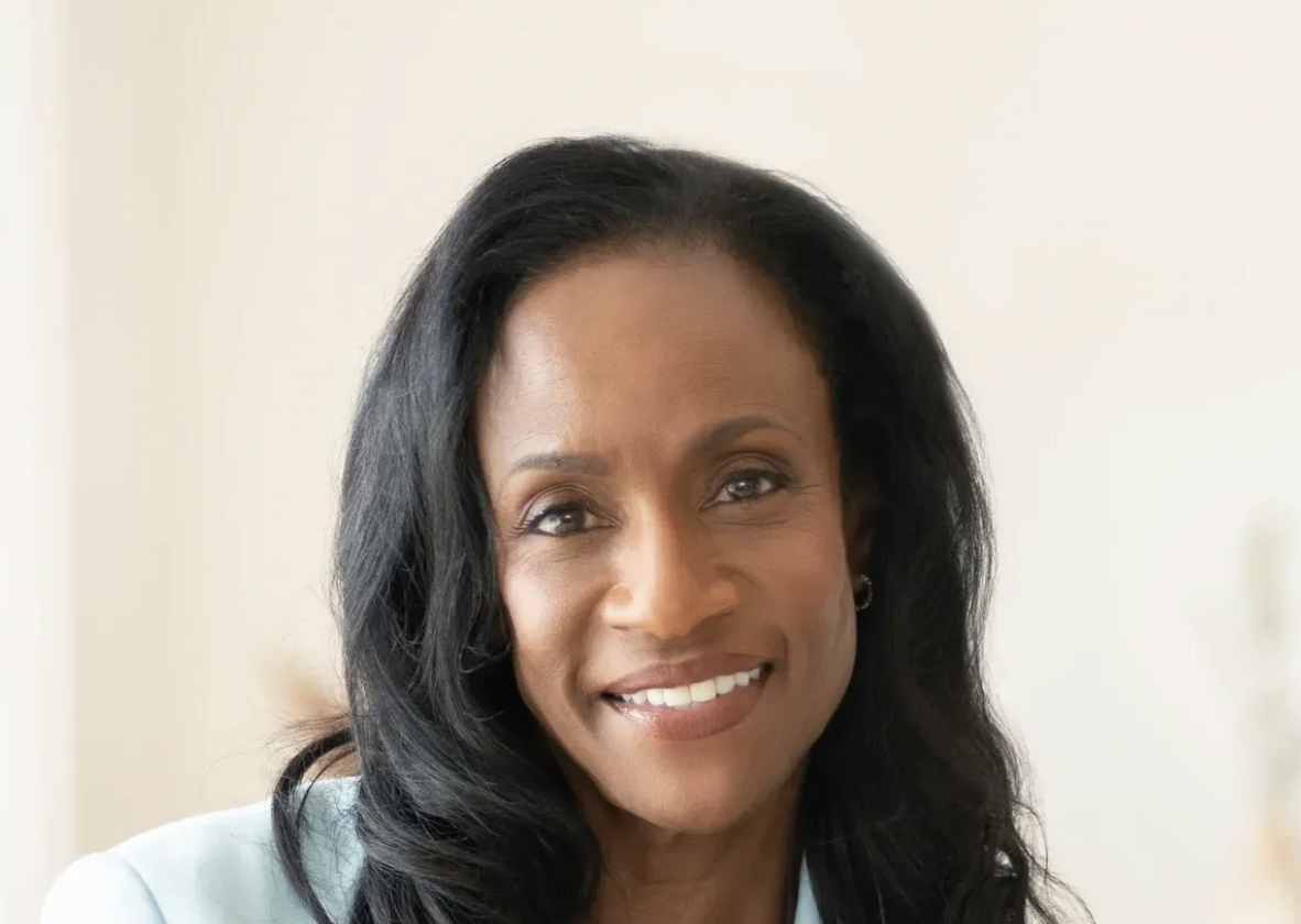 Nina Moore