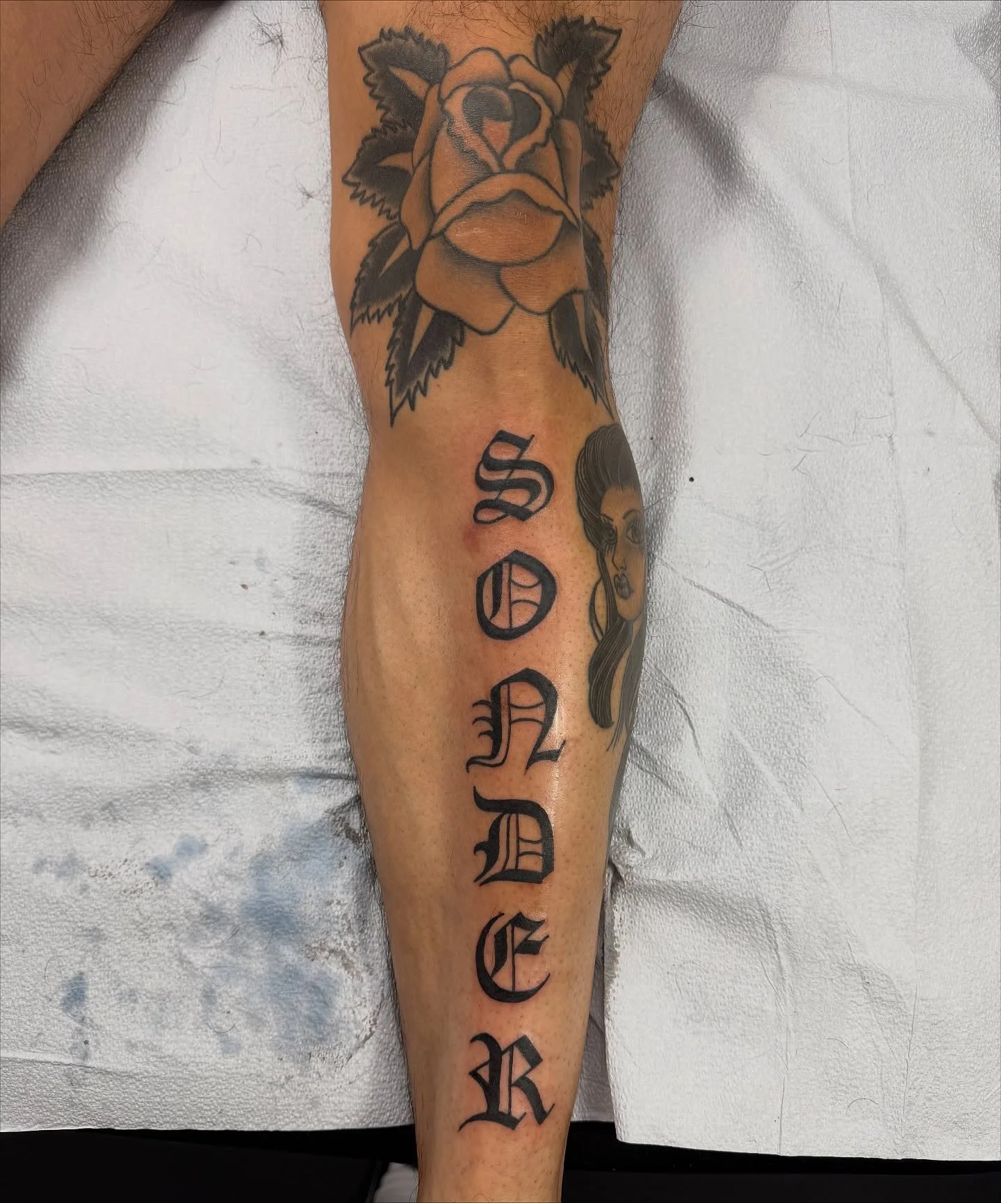 @dreperalestattoo x @tiptoptattoocincy Summers over Tattoo season is here!!!! #tiptoptattoocincy #tattoo #traditionaltattoo #lettering #oldenglish #blackwork #cincy #cincinnati #ohio #otr #overtherhinecincinnati #dreperalestattooclub #boldeillhold #t