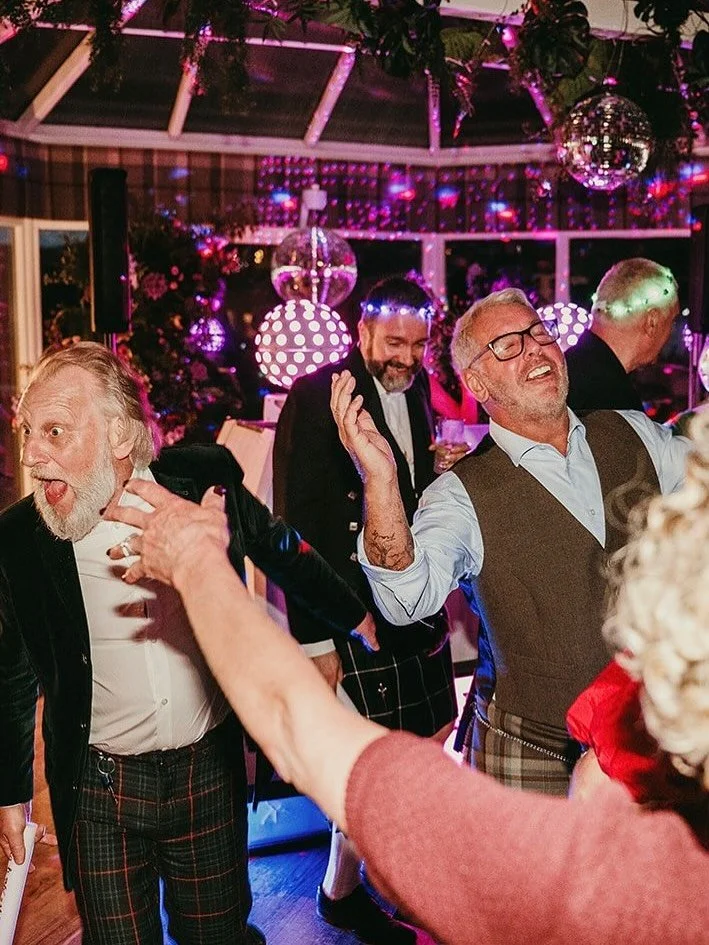 Dance floor magic in Skye for Laura + Simone💫

Photos by @andrewraephotographer