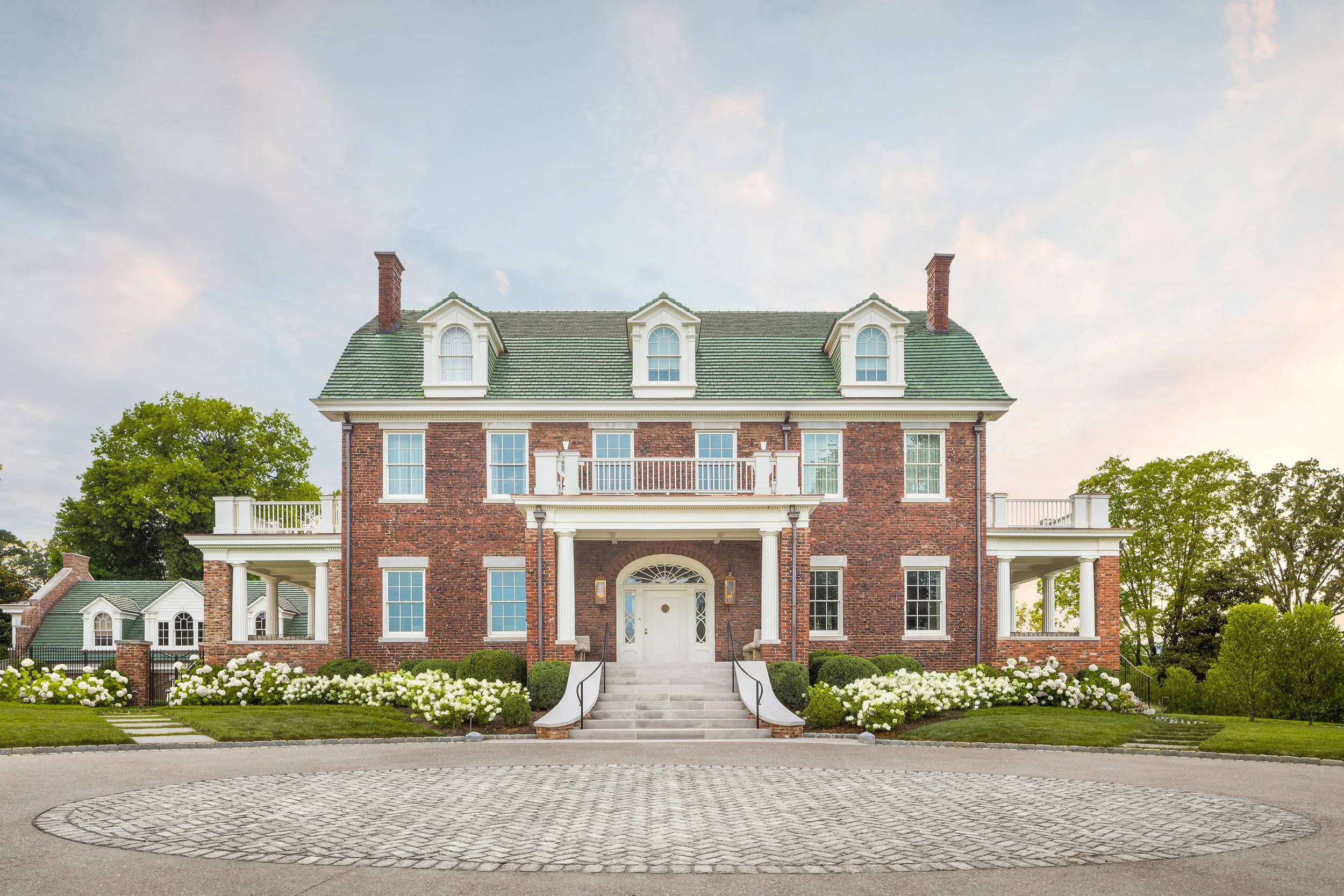 1630 Hillcrest Rd_Exterior_Front 5a_JCC Design_by 161 Photography.jpg