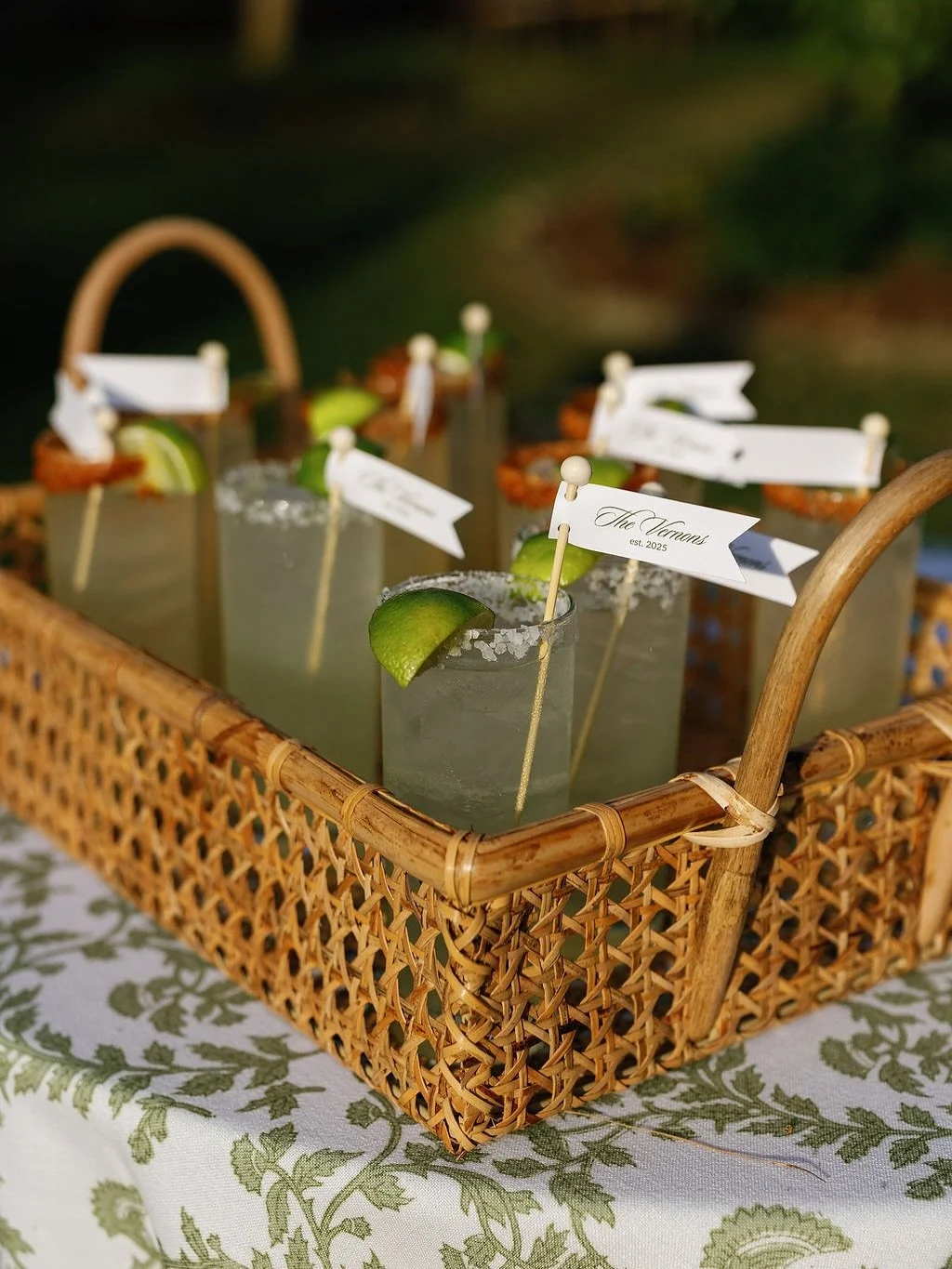 Remember that warm beautiful day when a Spicy Marg and some late night T-Bell just hit?! Why not bring that energy to your wedding?!
@langthomas_studios 
@clementinecater