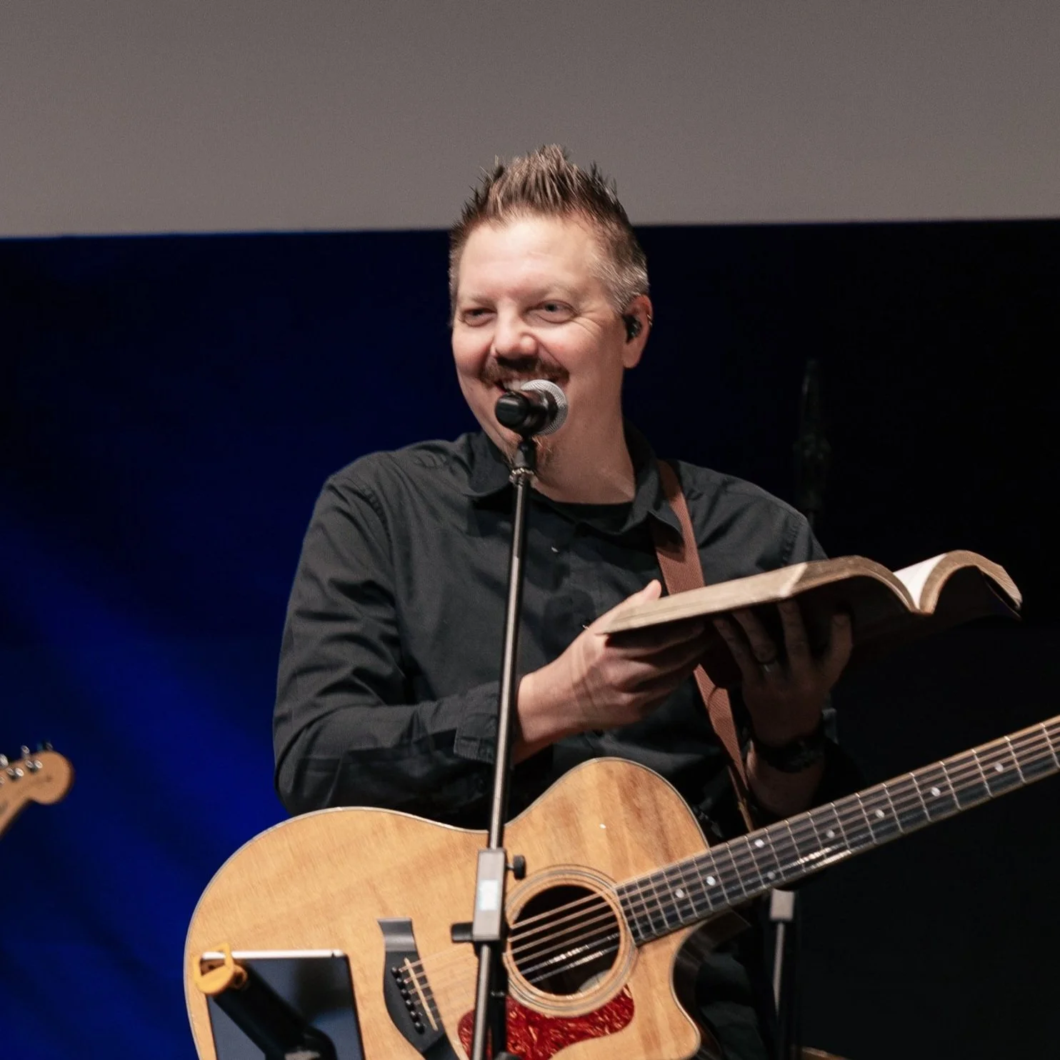 Bluewater_Worship Service_Photos_Amanda May Films-55.jpg
