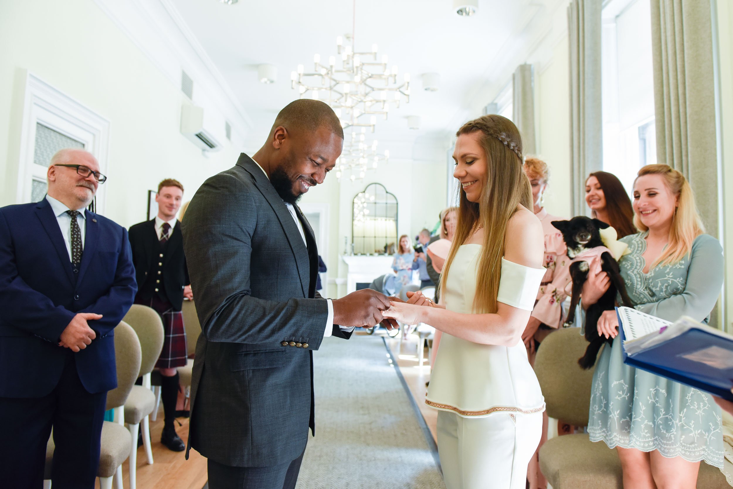 9. Glasgow City Registry Office wedding photography-14.jpg