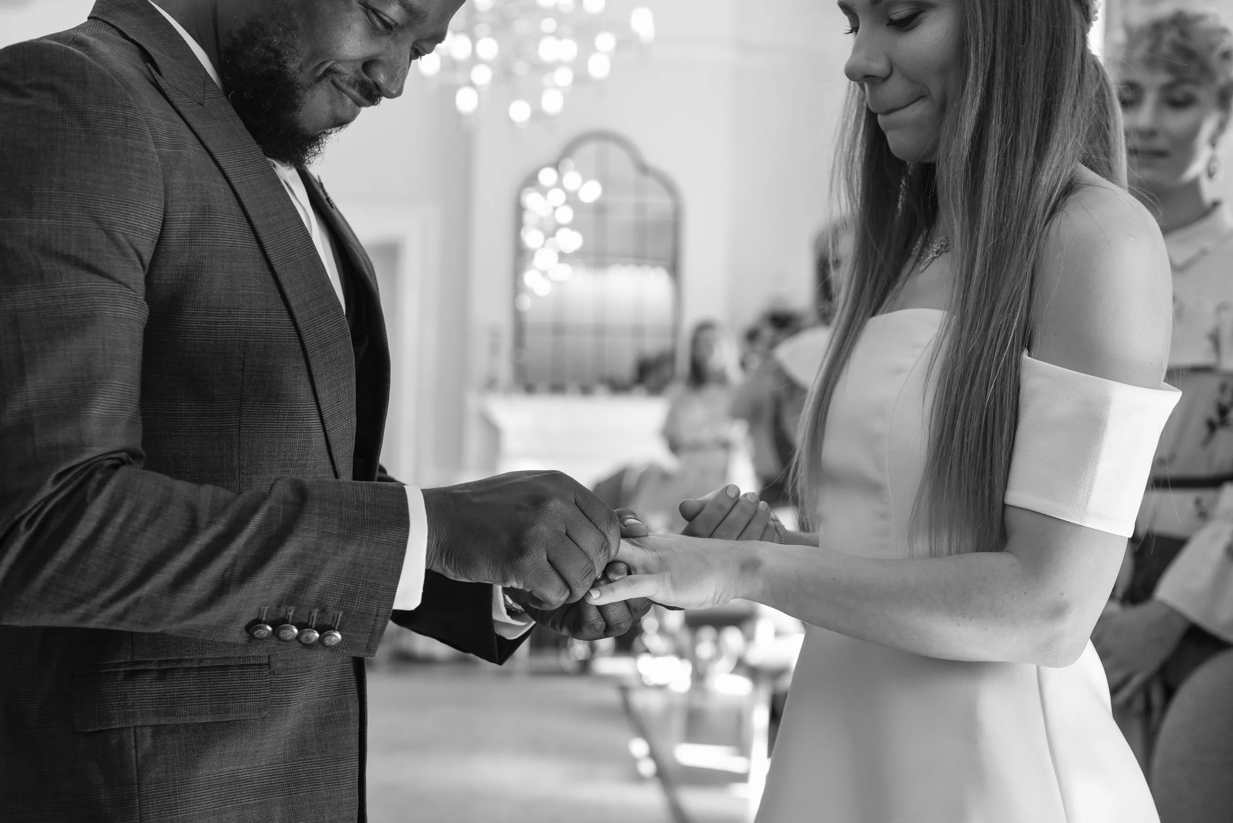 Glasgow City Registry Office centre wedding photography-2.jpg