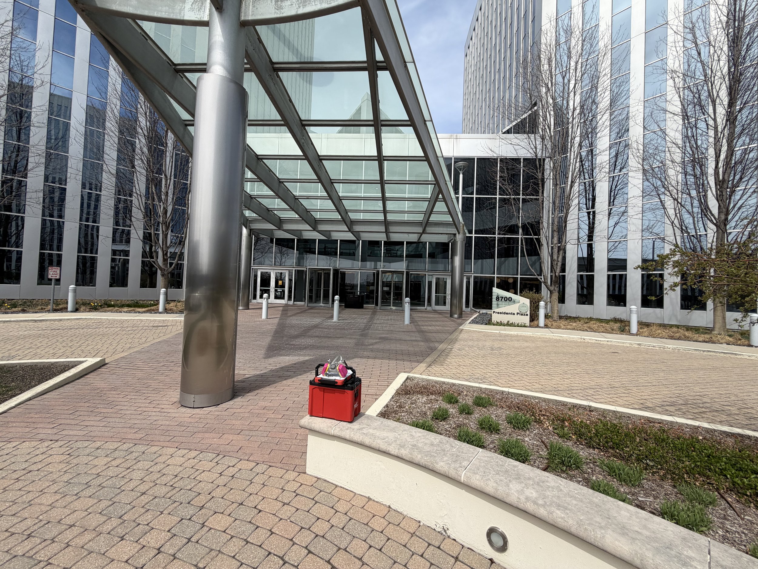 Commercial Renovation Inspection – Chicago, IL
Office space prepared for a major commercial renovation project.