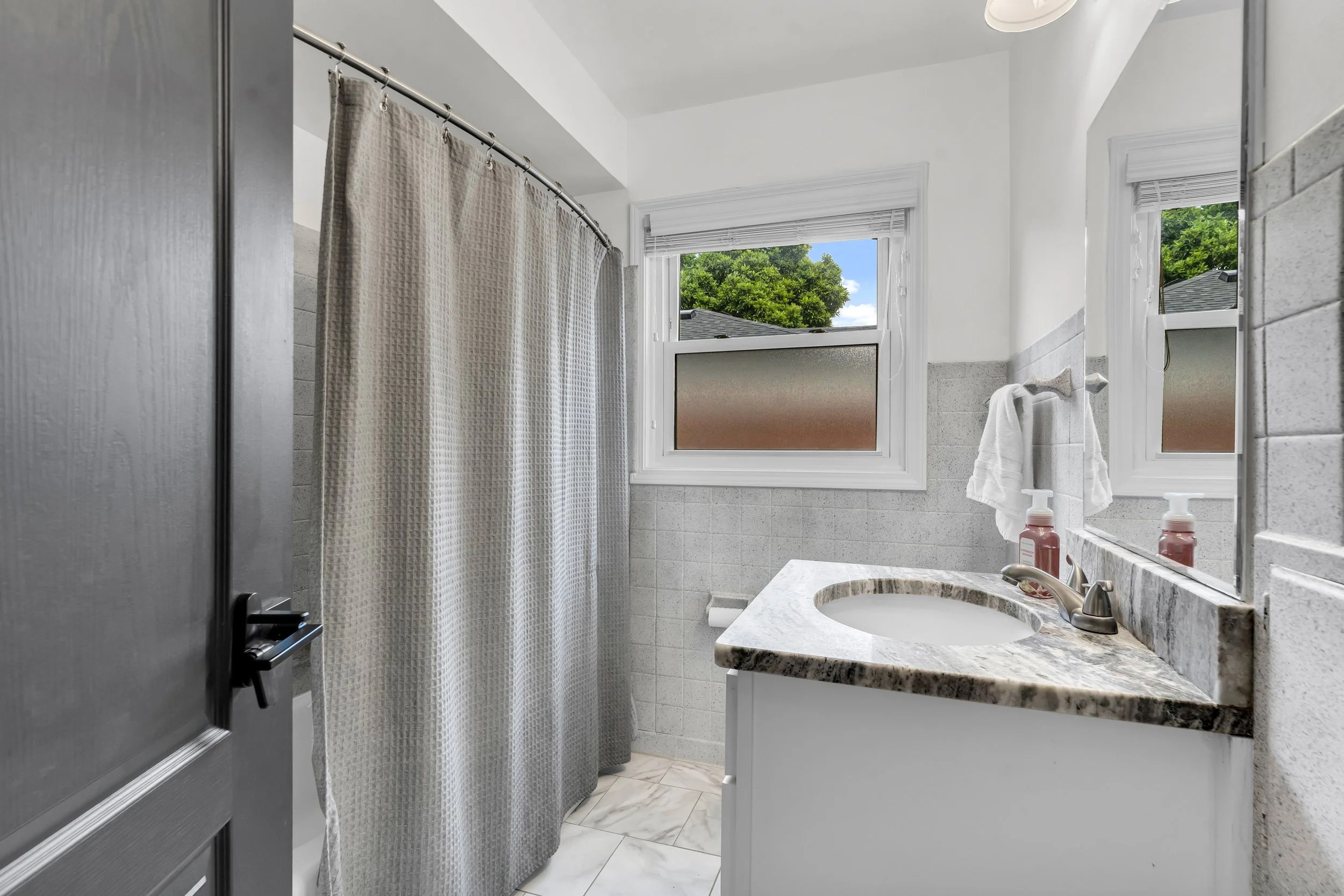 25-1511 S Wilson Ave-25.jpg