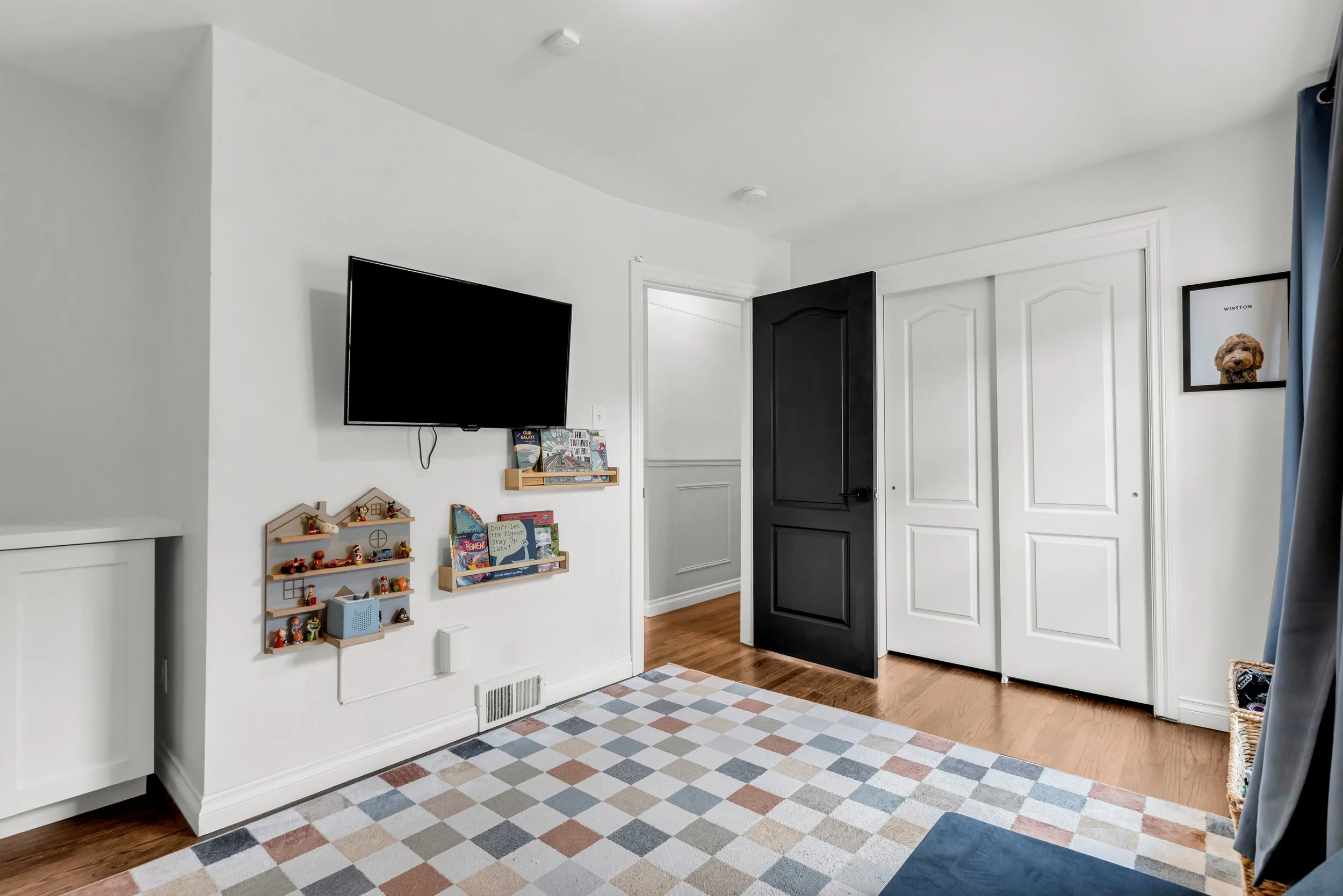 24-1511 S Wilson Ave-24.jpg
