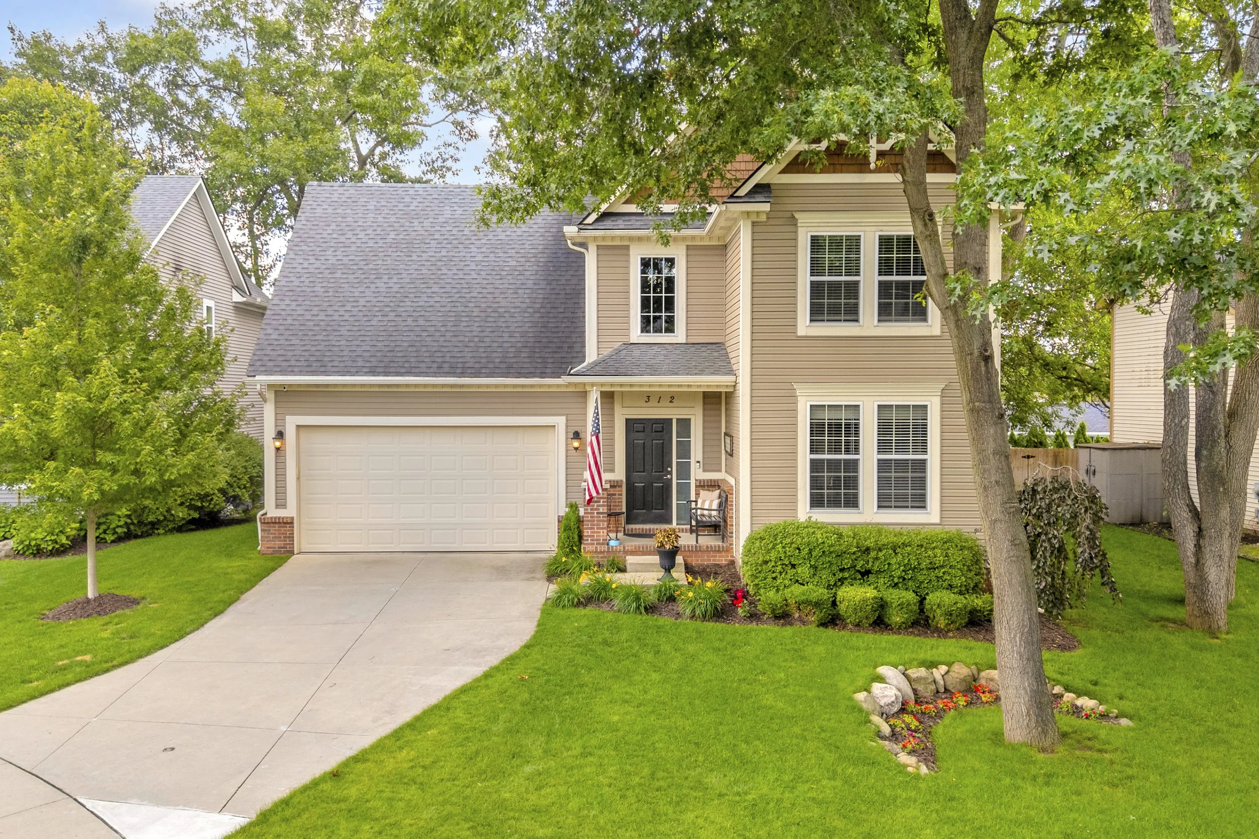 02-312 Stone Wood Ct_1.jpg