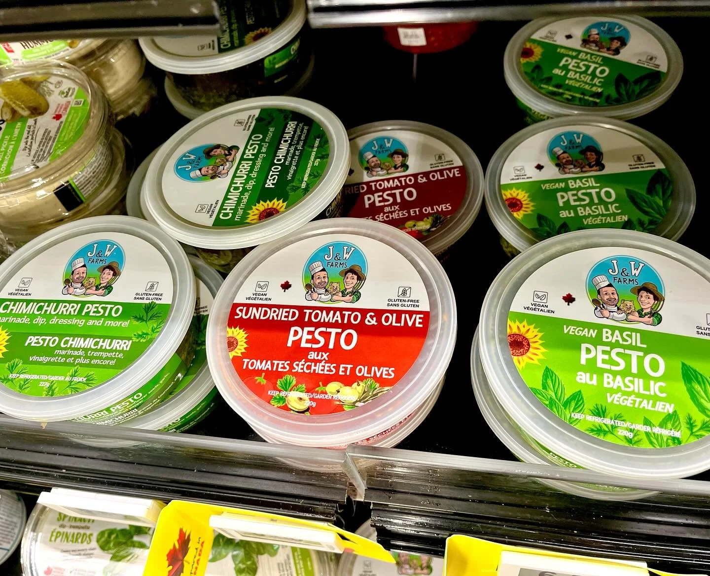 PESTOS😋incredibly versatile &mdash; add them to pasta, salads, any protein, roasted vegetables or sandwiches. Flavour, freshness all by the spoonful!