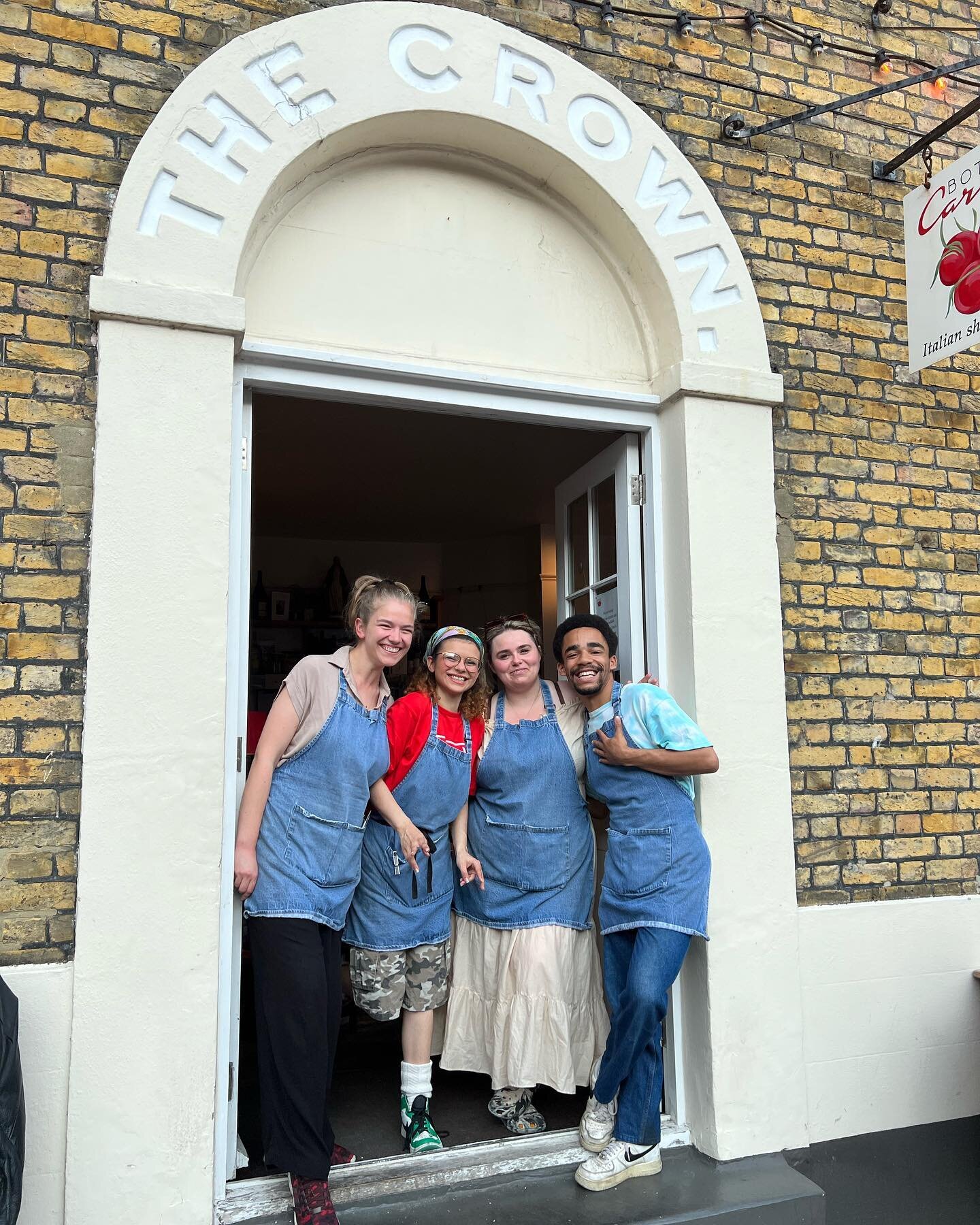 FOH crew tonight.. Mimi, Lily, Immy &amp; Jordan ❤️

#margate #foh