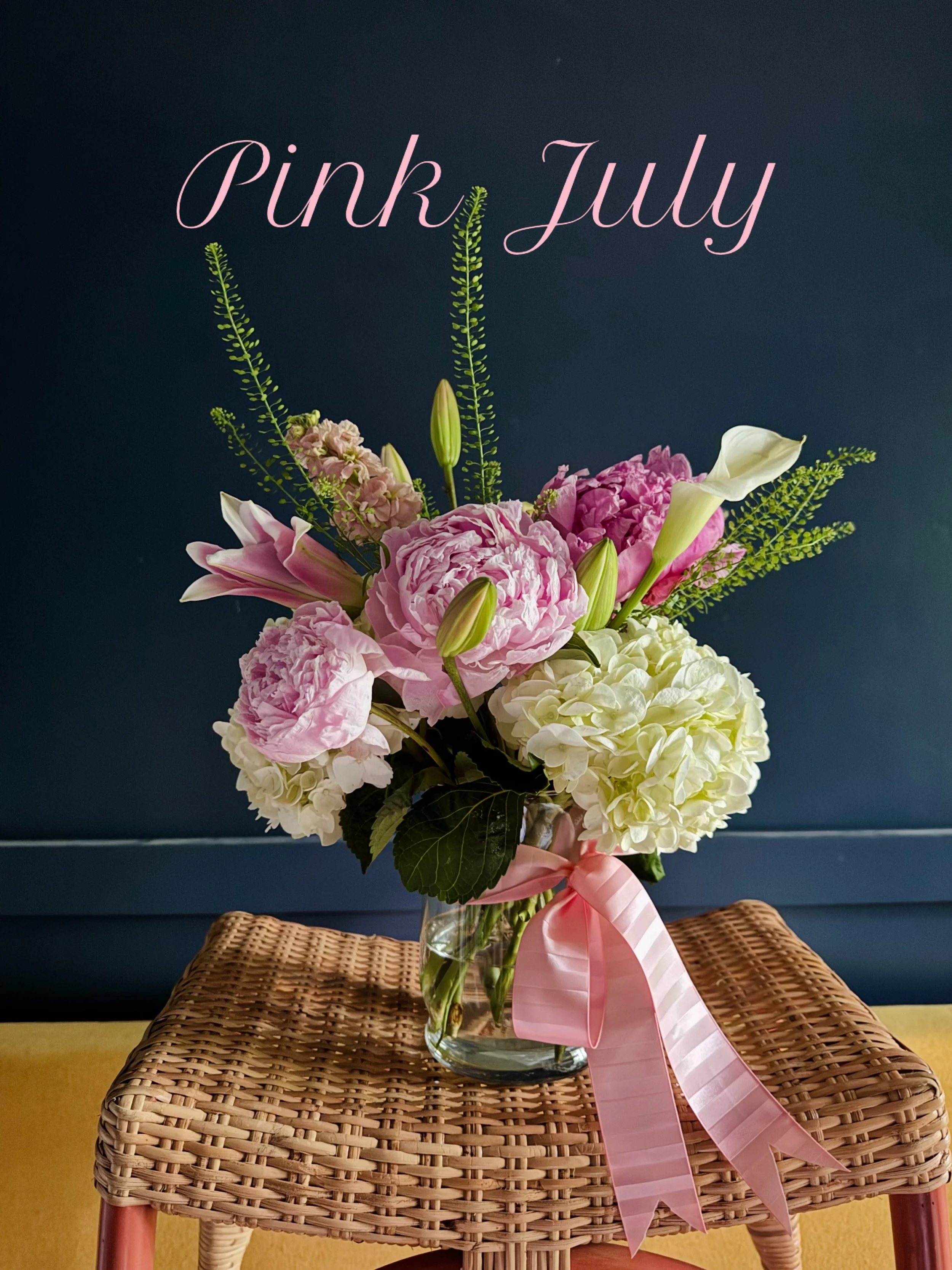 ✅same/ next day delivery ✅concierge delivery service ✅local owned ✅100%TLC fresh blooms ✅women owned 
#shoplocal #bostonflorist #brooklinemaflorist #brightonmaflorist 
#sweetfloweromine