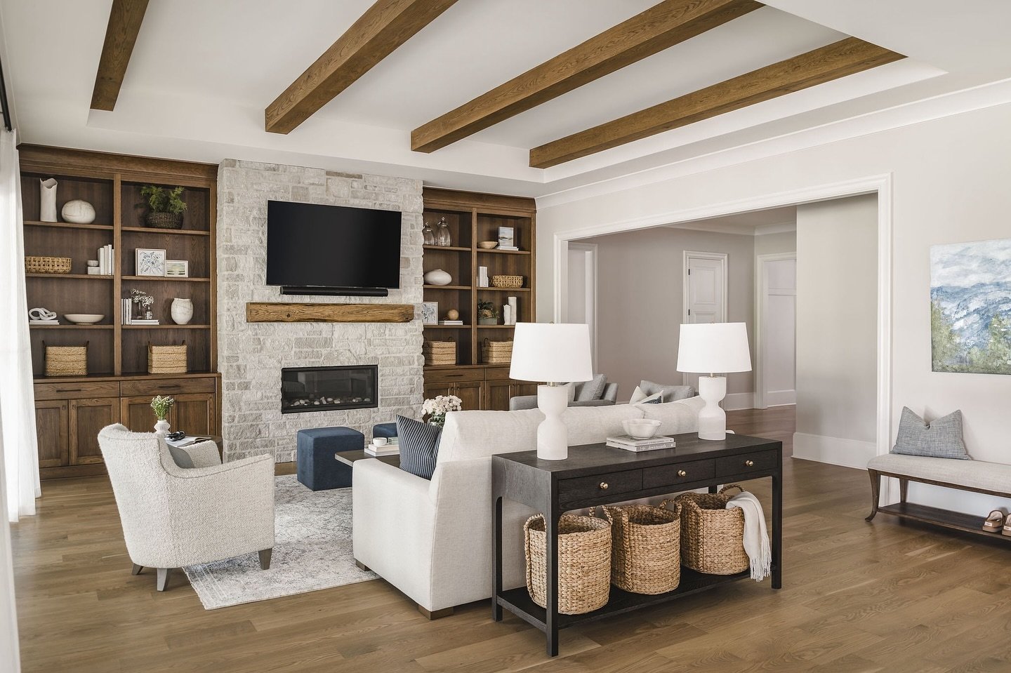 MAY we say that the #LifeOnLongview living room is always a beauty! 🤍

We are thrilled to share that this space has recently been featured in this month&rsquo;s @southparkmagazine. As a bonus, this living room is also the most shared on @houzz so fa