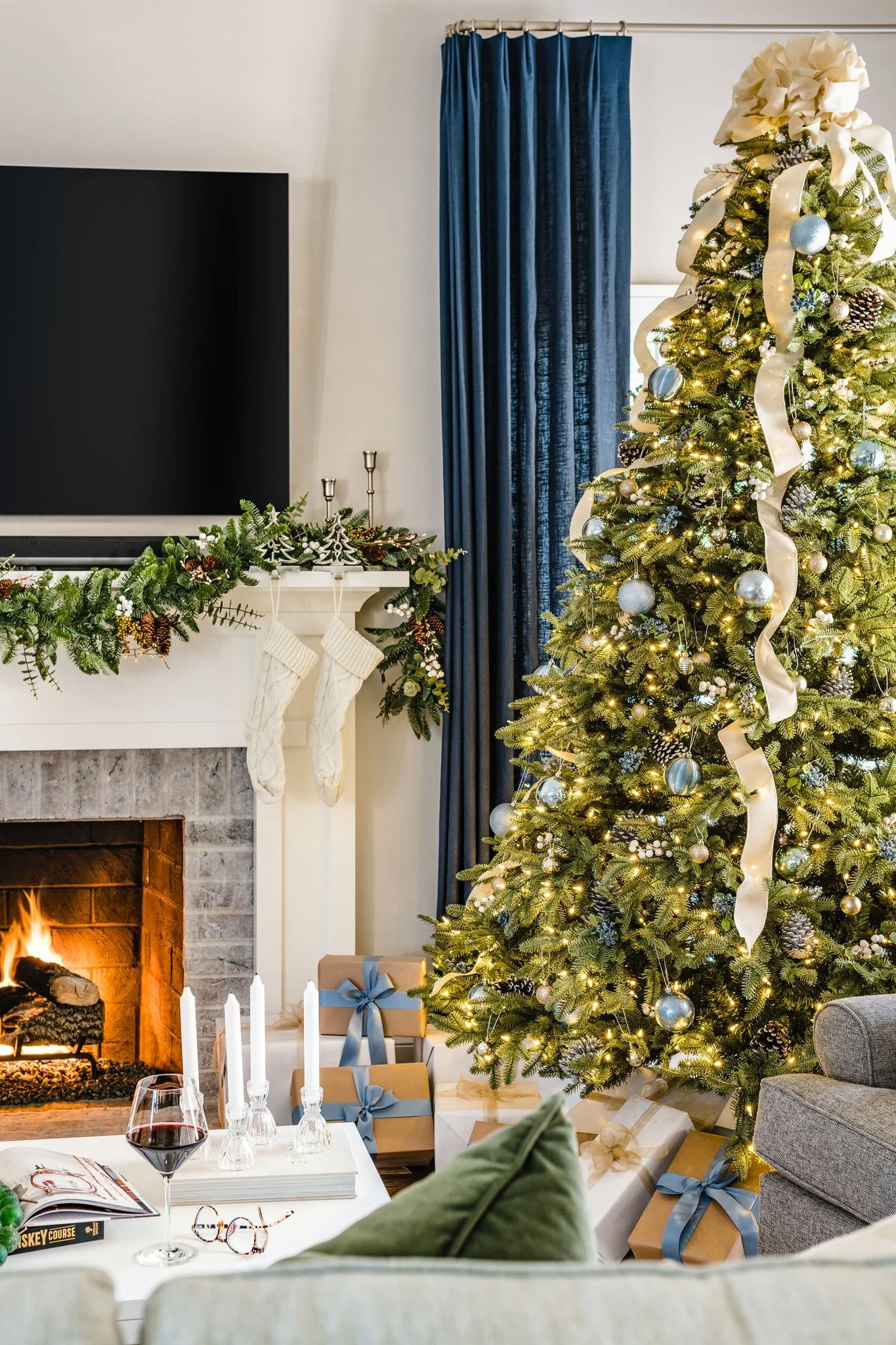 The presents are wrapped, the cookies are set, and we&rsquo;re ready for Santa&rsquo;s arrival. 🎅🏻✨

📷: @tiffanyringwald 

Charlotte Christmas Decor | Charlotte Interior Designer | Charlotte Home Design | Transitional Holiday Decor | Balsam Hill C