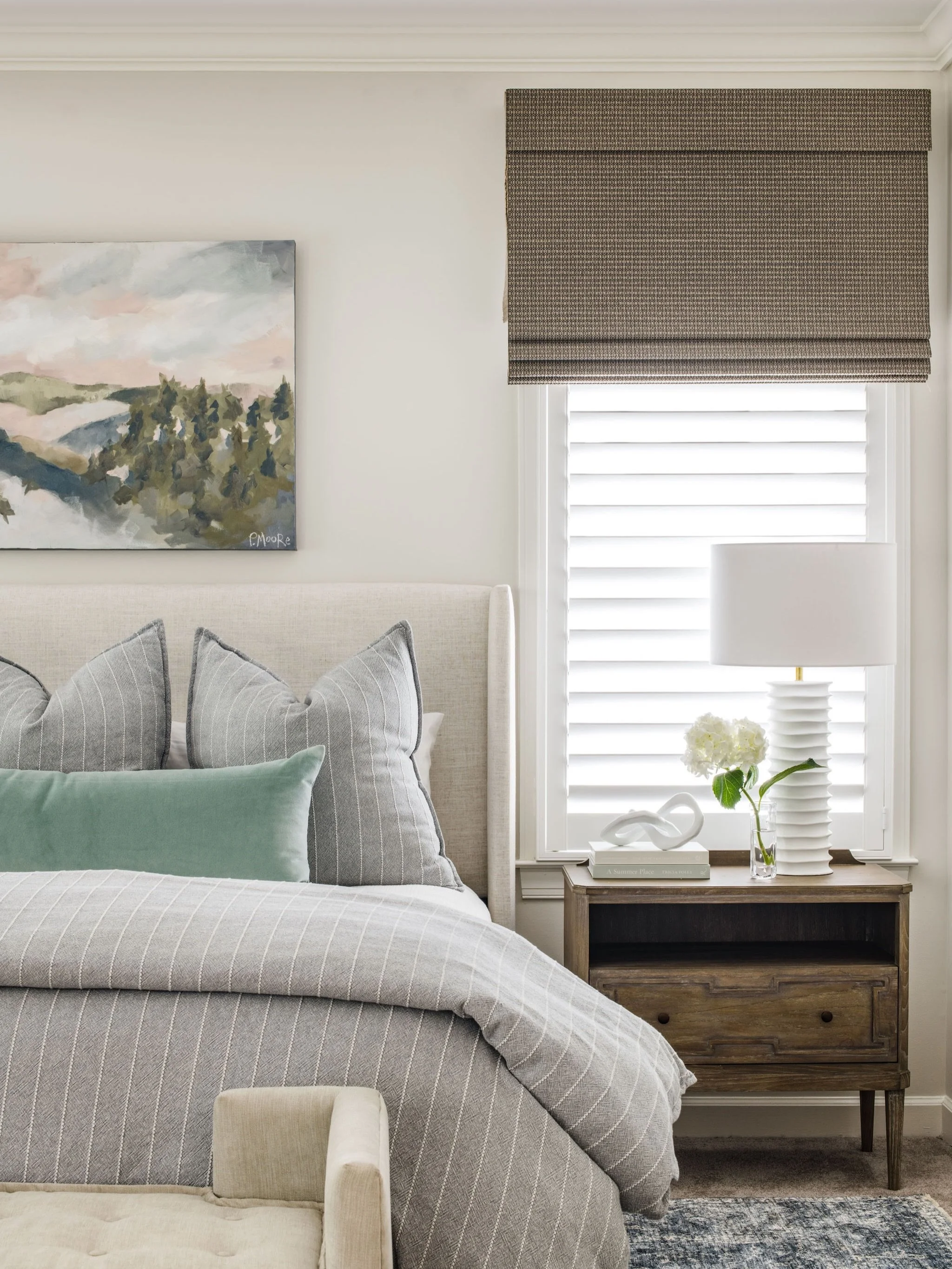 A space so cozy, hitting snooze feels inevitable. 😴

📷: @tiffanyringwald 
👷&zwj;♂️: @watershedbuilders 

Providence Plantation Homes | Charlotte Interior Designer | Charlotte Home Design | Charlotte Interiors | Charlotte Bedroom Design | Transitio