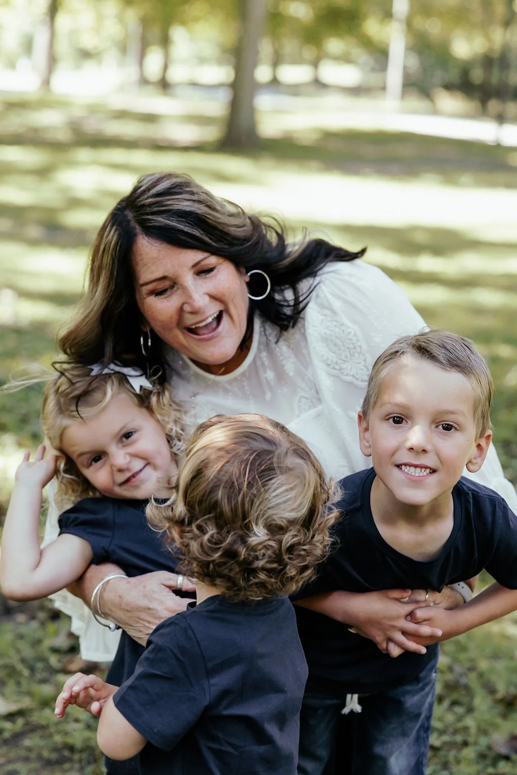 MicaelaBPhoto-Extended-Family-Photos-in Uxbridge-3852 (5).jpg