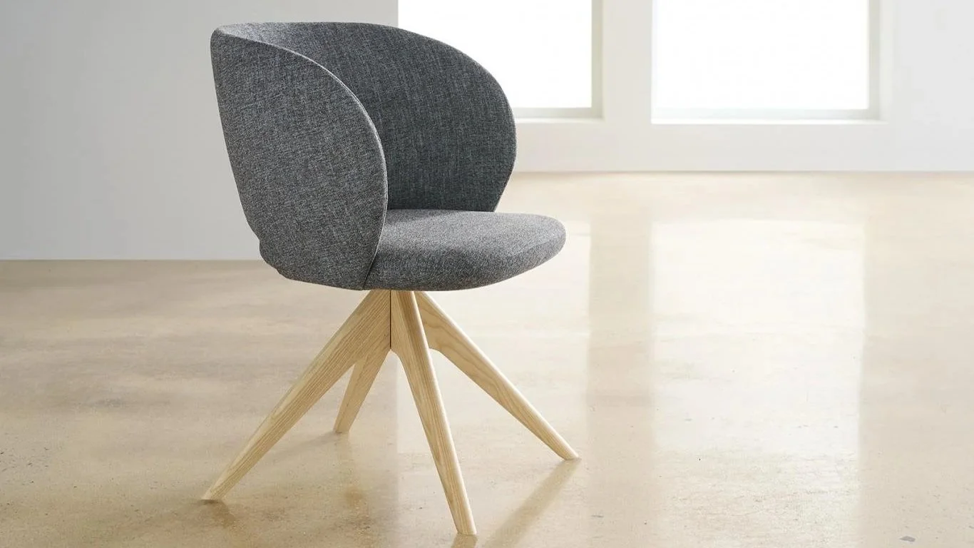 andiearmchair1.jpg