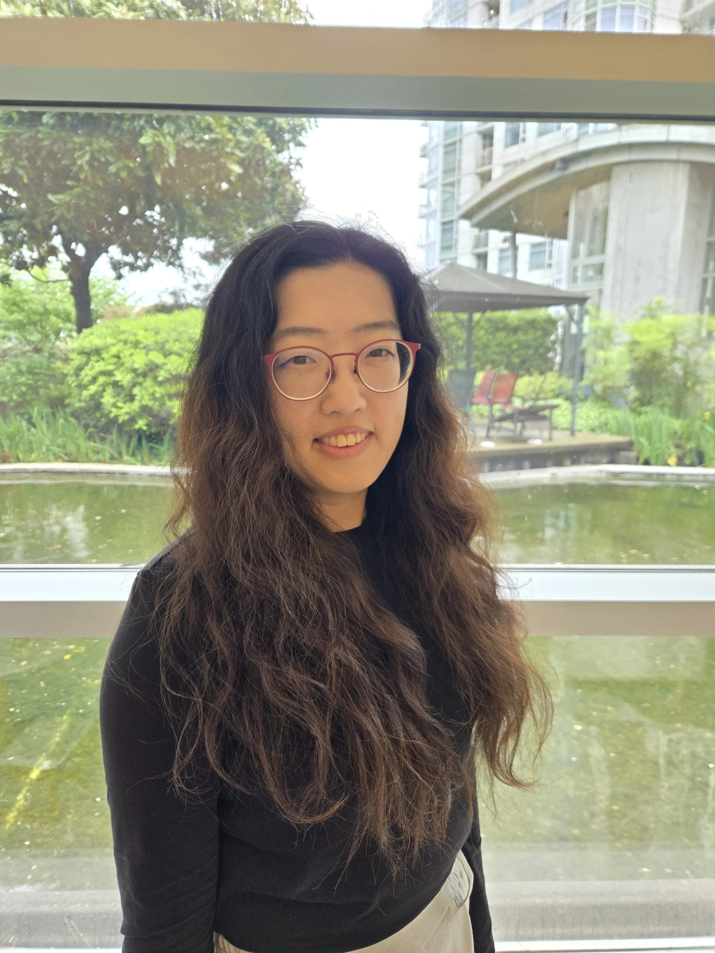 Wendy Wu (she/her) MA, RCC