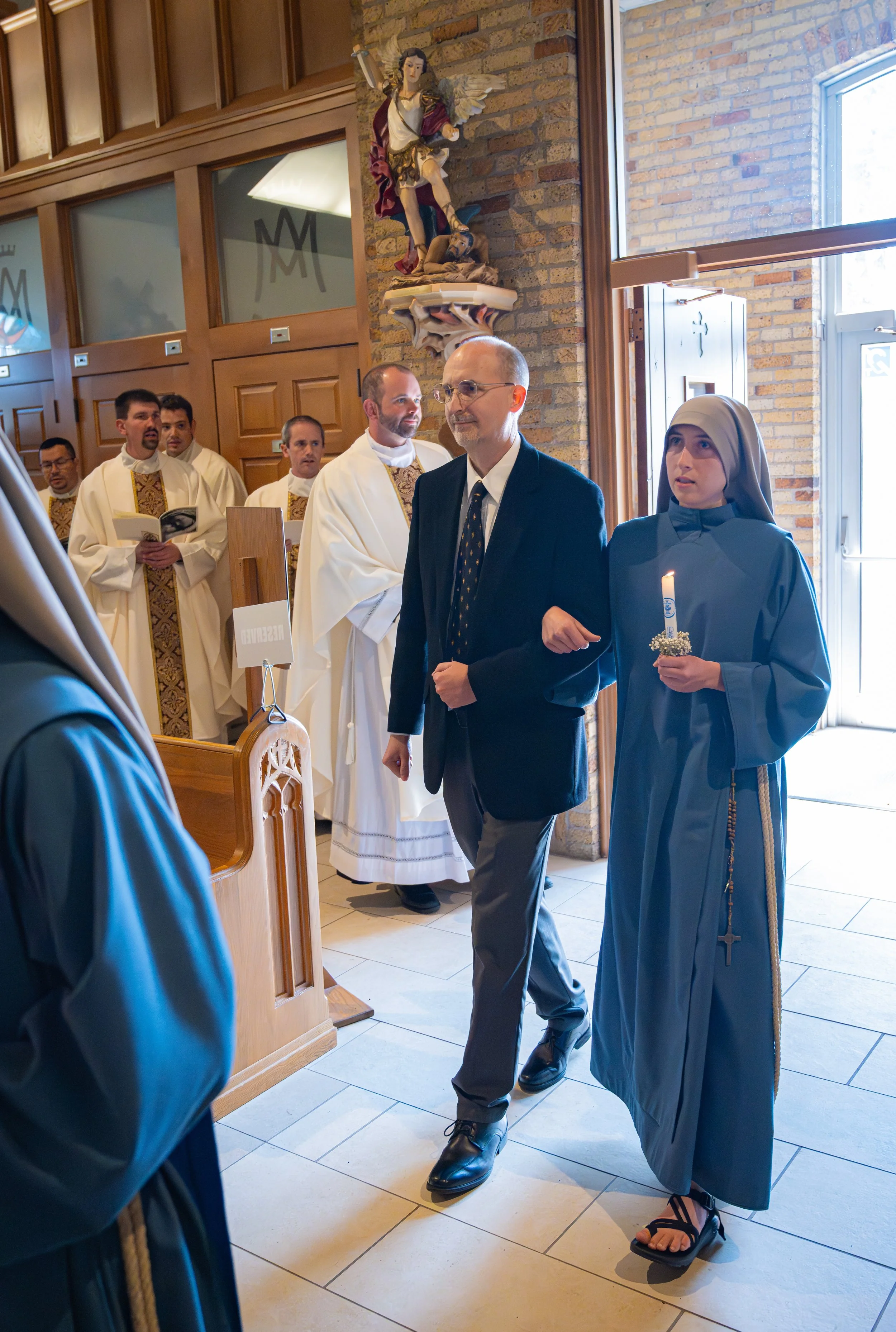 Formation Apostolate Sr. Faustina and Sr. Agnes First Profession of Vows — Missionaries of ...