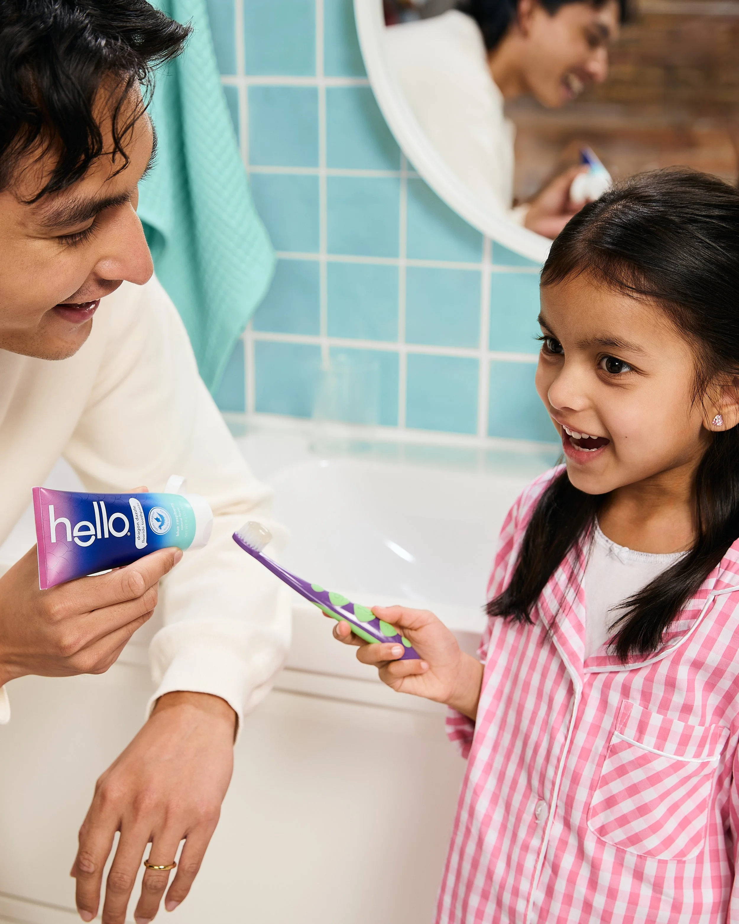 Jurada x Hello_Shot_03_BathroomSet_Dragon_Model_0901.jpg