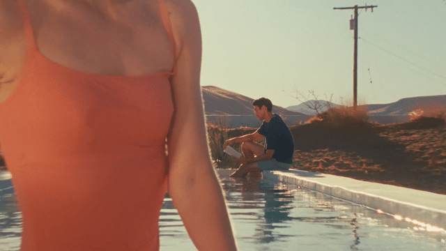 BRIGGSXJT_V6_DIR_CUT_NO_CORNERS-low (1).gif