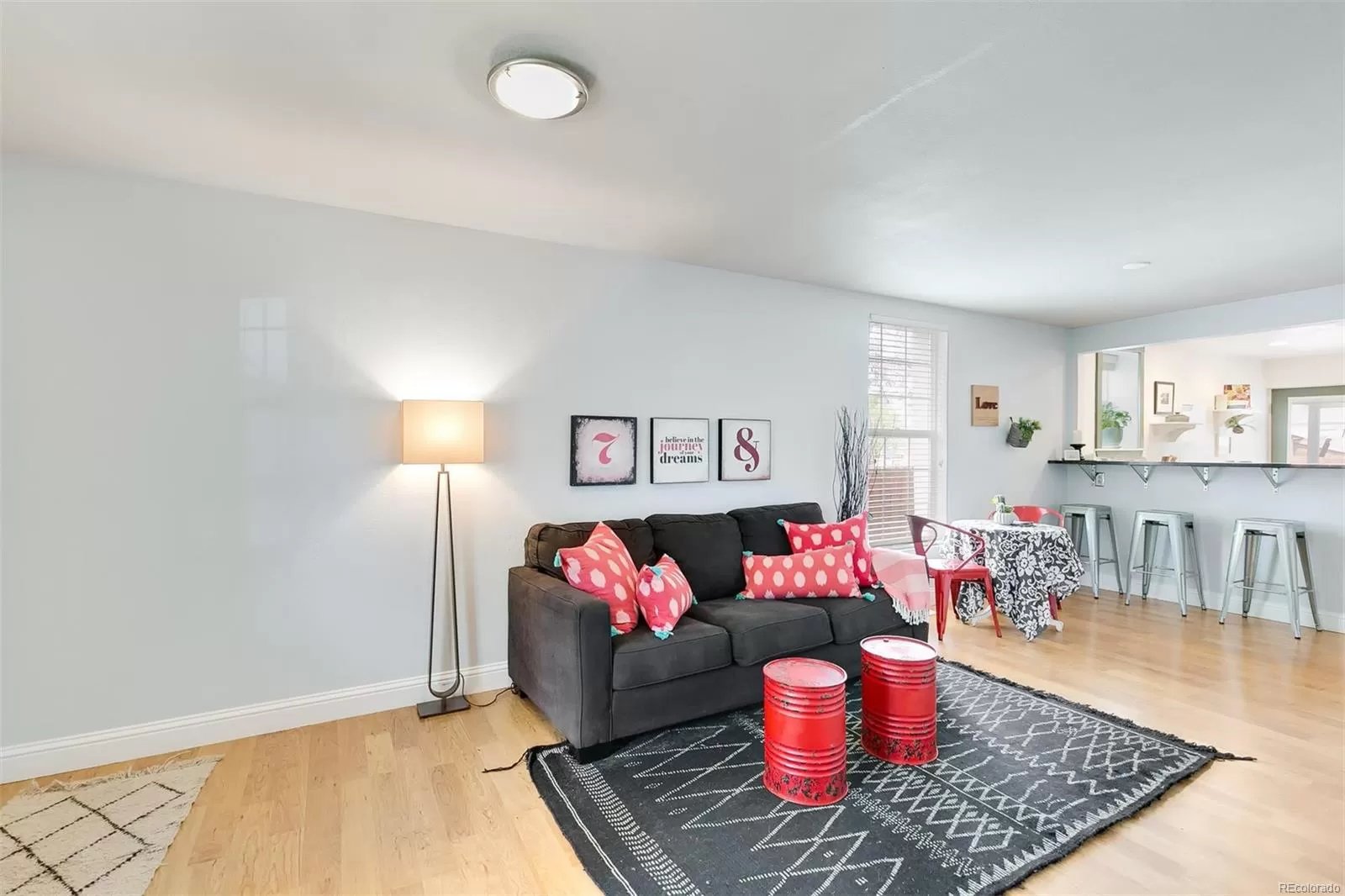 796068a3e4ca882010469eecba24f9dc-full copy.jpg